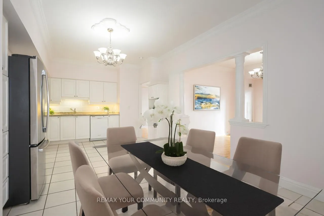 Photo 6 of Unit 109, 2500 Rutherford Road, Vaughan, Maple — HOMEH