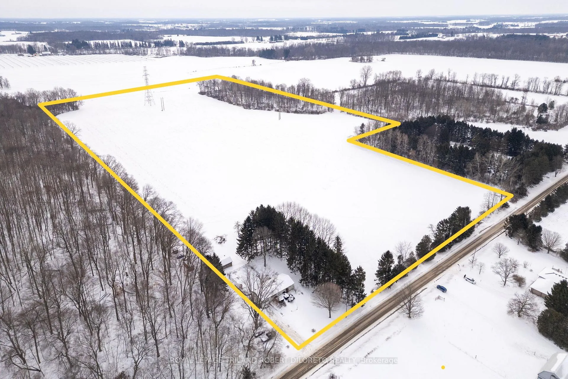 Photo 1 of 7417 Inadale Drive, Strathroy-Caradoc, Rural Strathroy-Caradoc — HOMEH