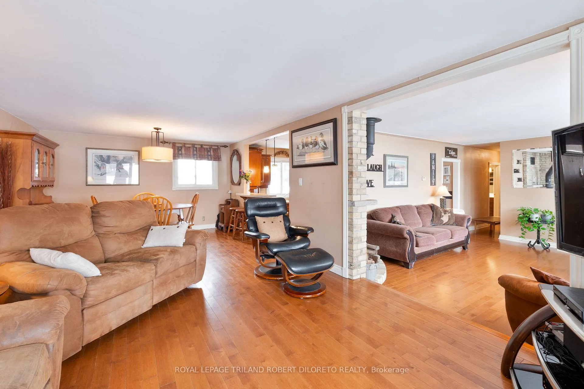 Photo 17 of 7417 Inadale Drive, Strathroy-Caradoc, Rural Strathroy-Caradoc — HOMEH