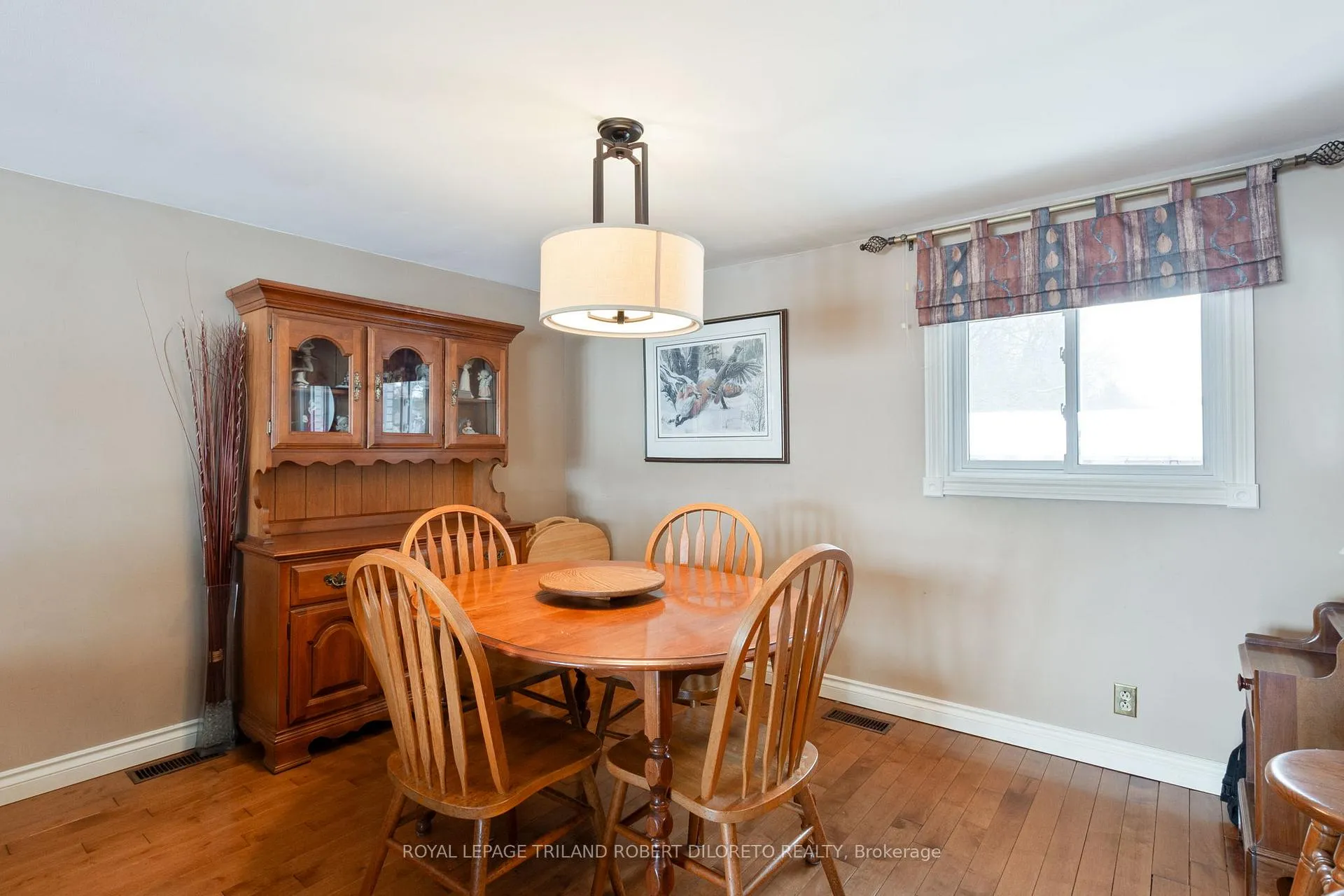 Photo 21 of 7417 Inadale Drive, Strathroy-Caradoc, Rural Strathroy-Caradoc — HOMEH