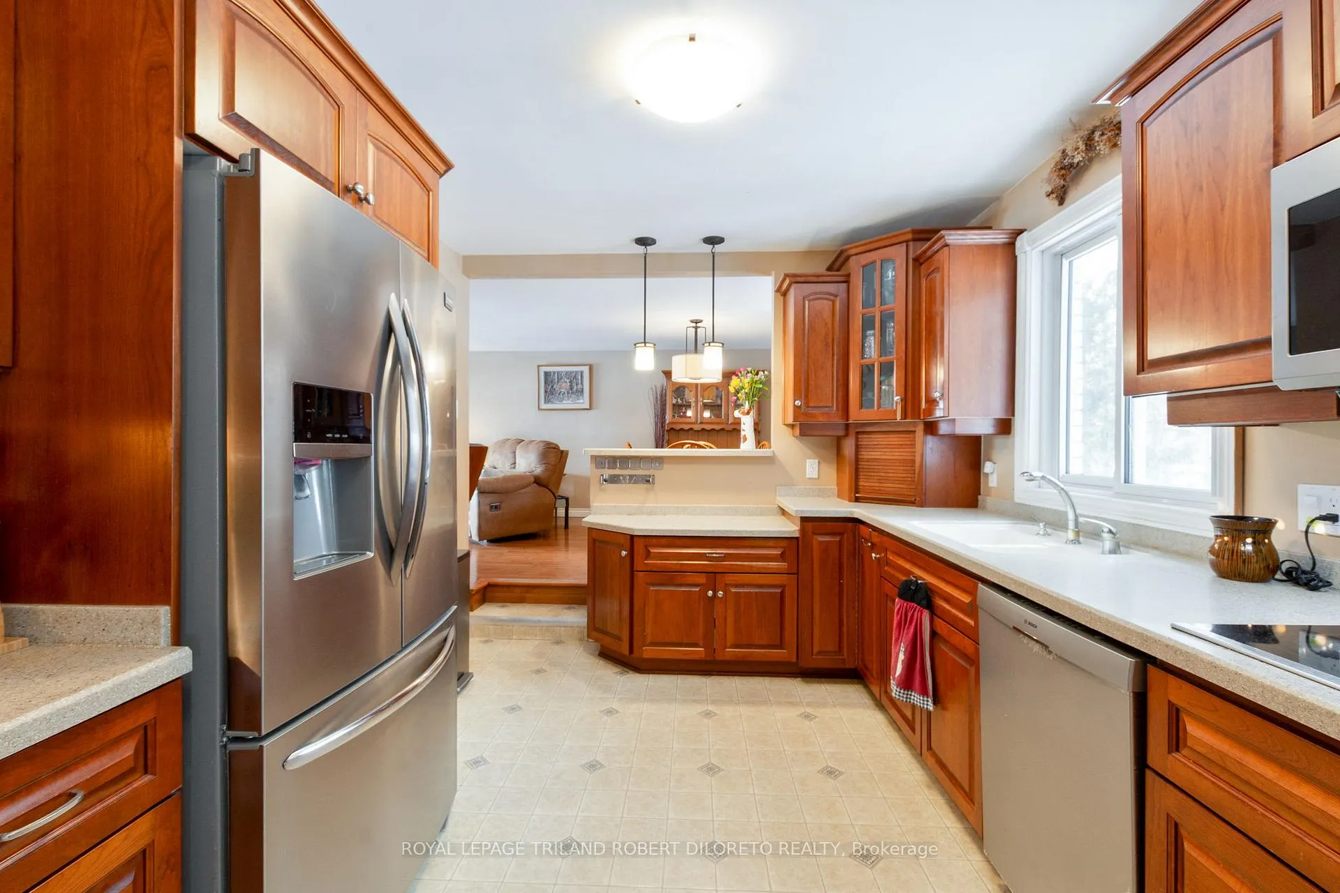 Photo 25 of 7417 Inadale Drive, Strathroy-Caradoc, Rural Strathroy-Caradoc — HOMEH