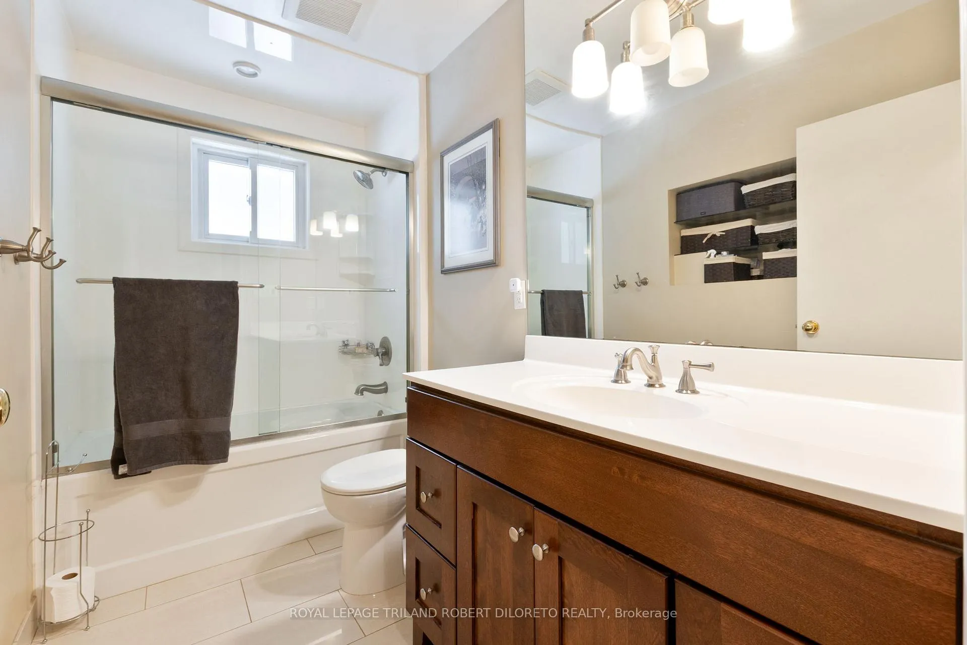 Photo 27 of 7417 Inadale Drive, Strathroy-Caradoc, Rural Strathroy-Caradoc — HOMEH