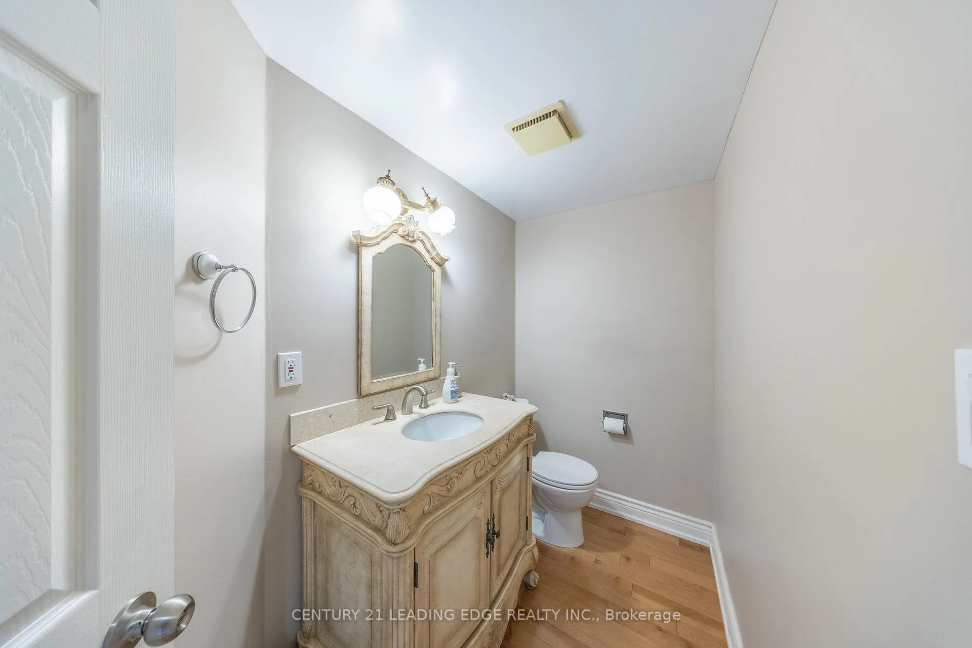 Photo 5 of 84 New Seabury Drive, Vaughan, Glen Shields — HOMEH