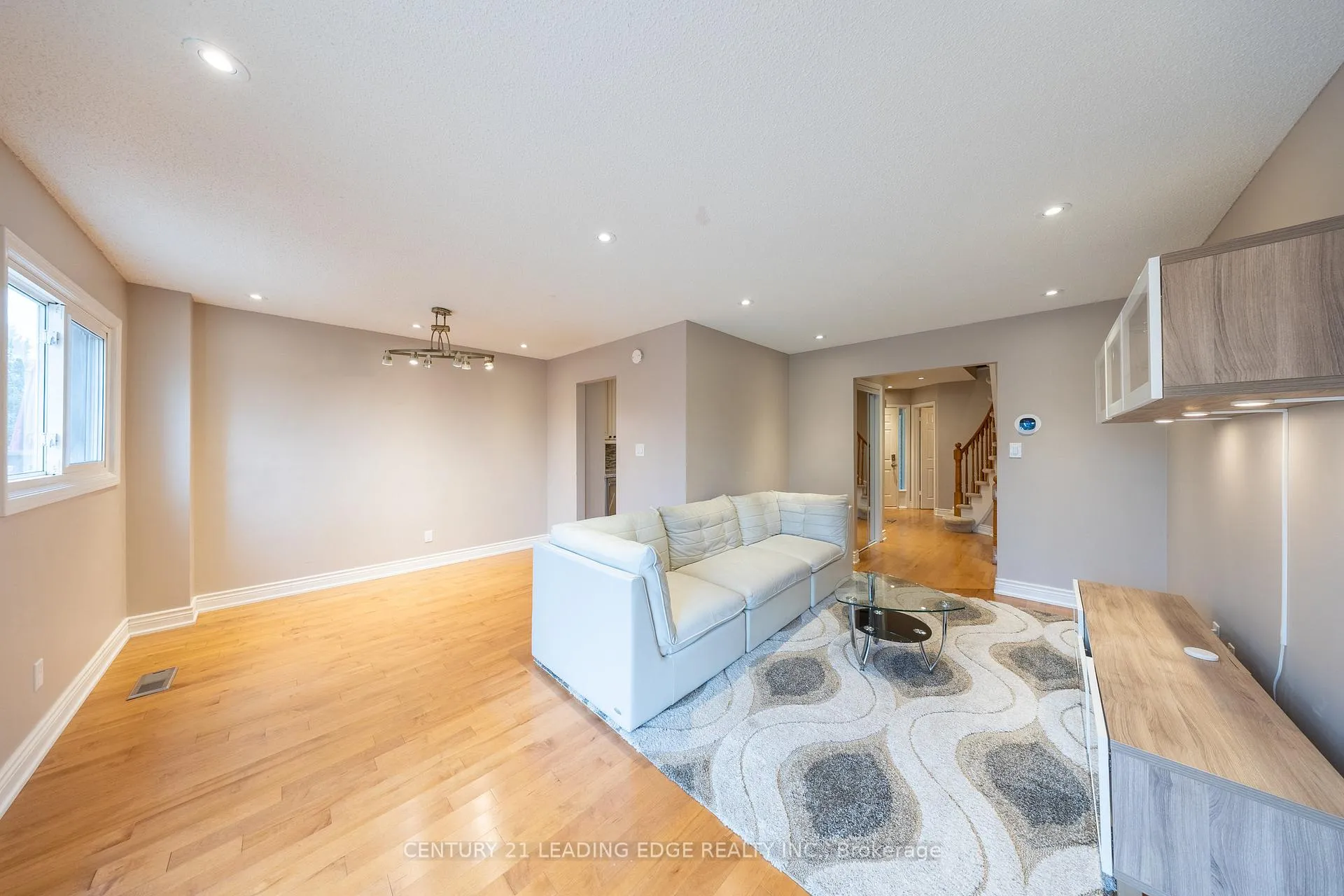 Photo 14 of 84 New Seabury Drive, Vaughan, Glen Shields — HOMEH