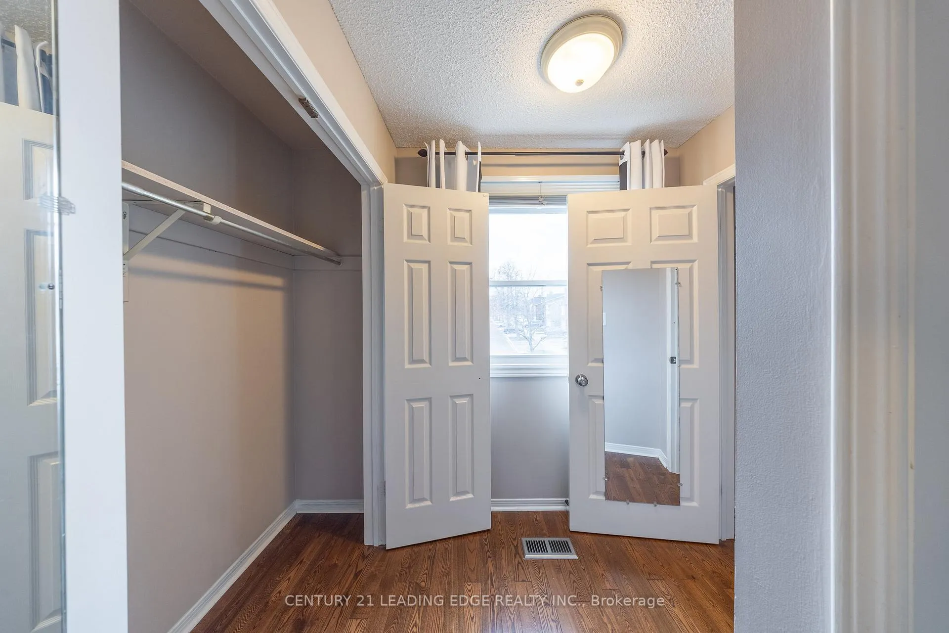 Photo 20 of 84 New Seabury Drive, Vaughan, Glen Shields — HOMEH