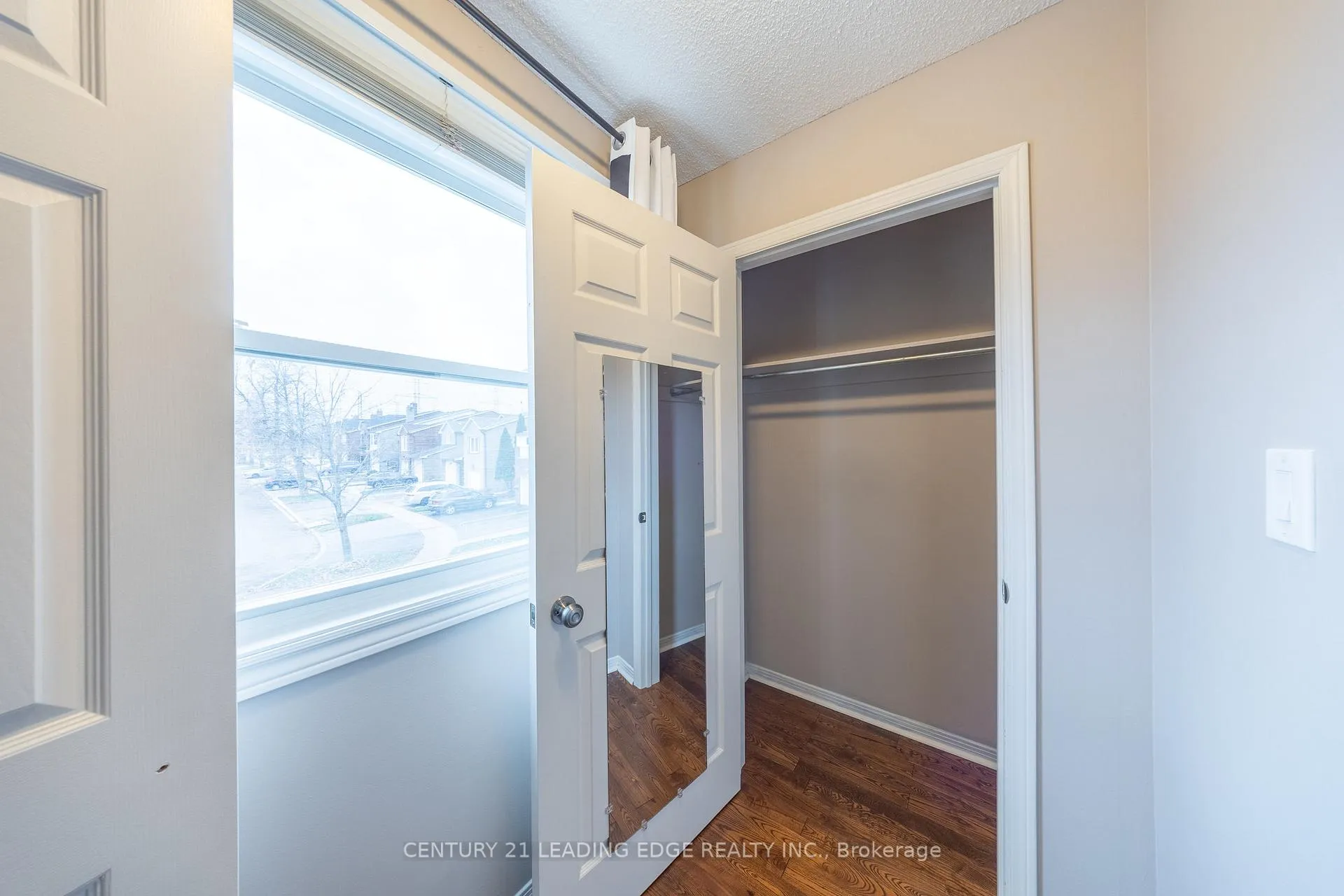 Photo 21 of 84 New Seabury Drive, Vaughan, Glen Shields — HOMEH