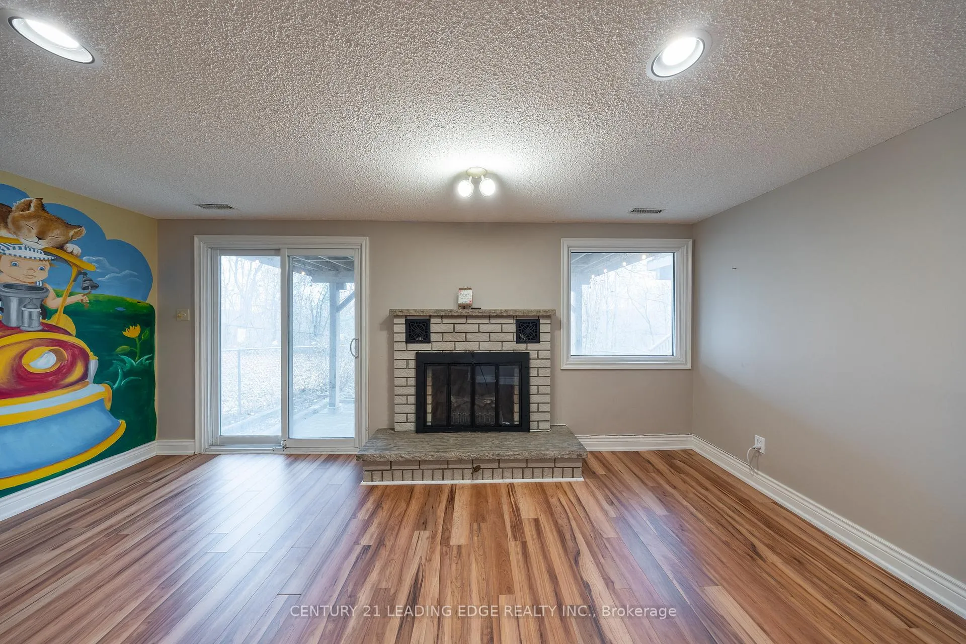 Photo 33 of 84 New Seabury Drive, Vaughan, Glen Shields — HOMEH