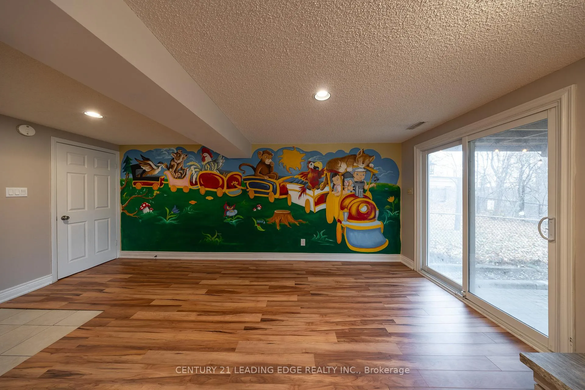 Photo 34 of 84 New Seabury Drive, Vaughan, Glen Shields — HOMEH