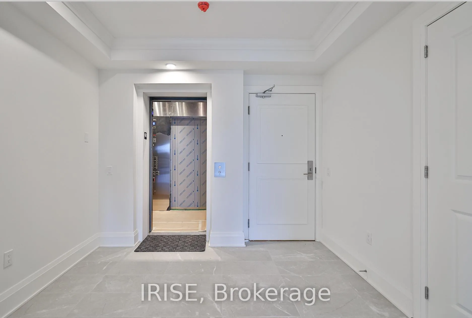Photo 4 of Unit 604, 285 Avenue Road, Toronto, Casa Loma — HOMEH