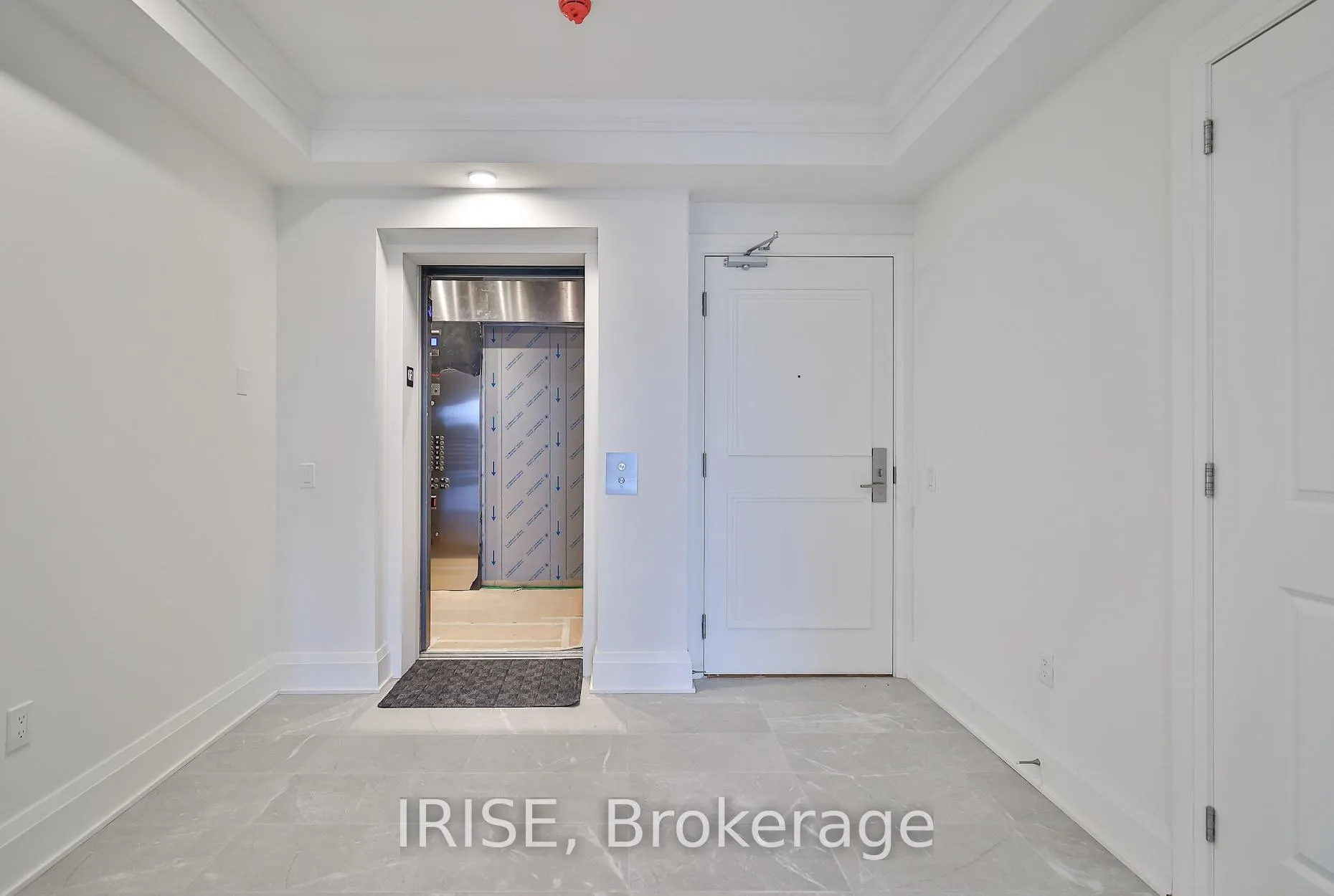 Photo 5 of Unit 604, 285 Avenue Road, Toronto, Casa Loma — HOMEH
