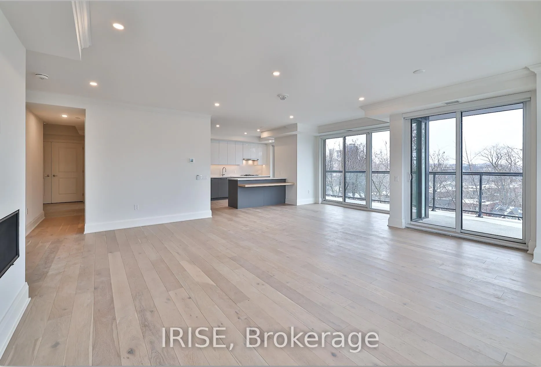 Photo 10 of Unit 604, 285 Avenue Road, Toronto, Casa Loma — HOMEH