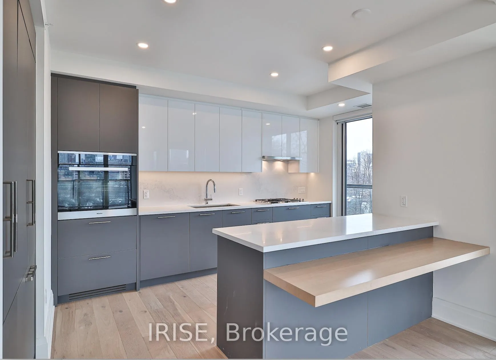 Photo 14 of Unit 604, 285 Avenue Road, Toronto, Casa Loma — HOMEH