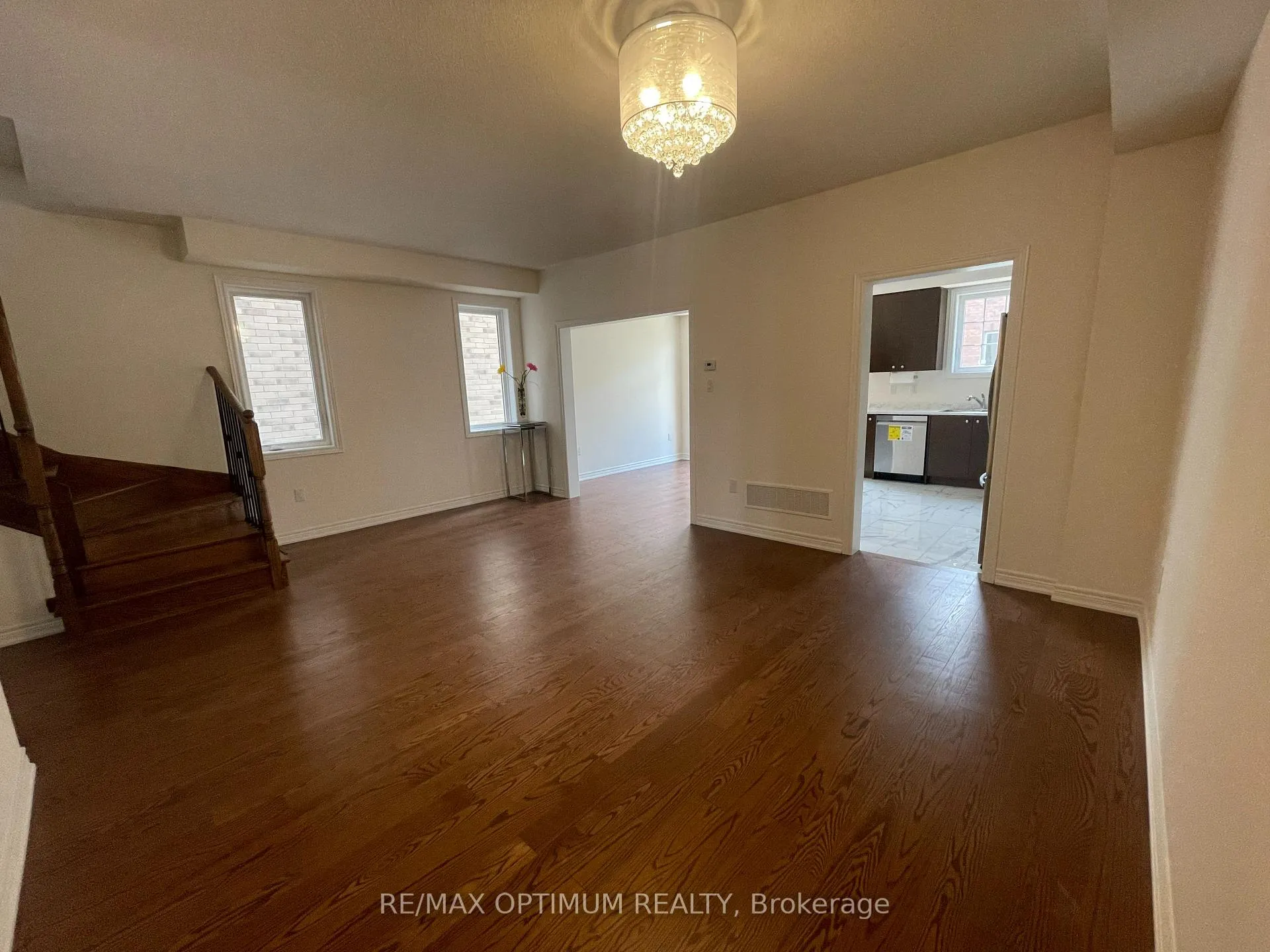 Photo 4 of 96 Hashmi Place, Brampton, Credit Valley — HOMEH