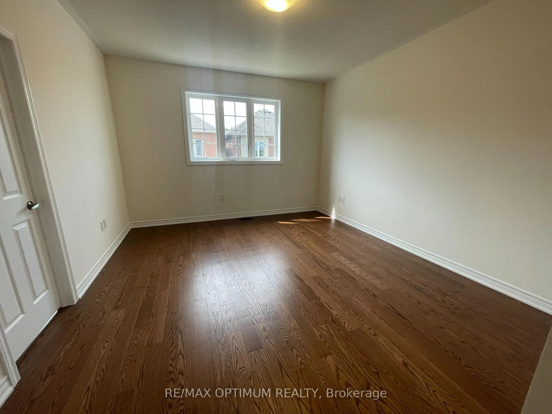 Photo 11 of 96 Hashmi Place, Brampton, Credit Valley — HOMEH