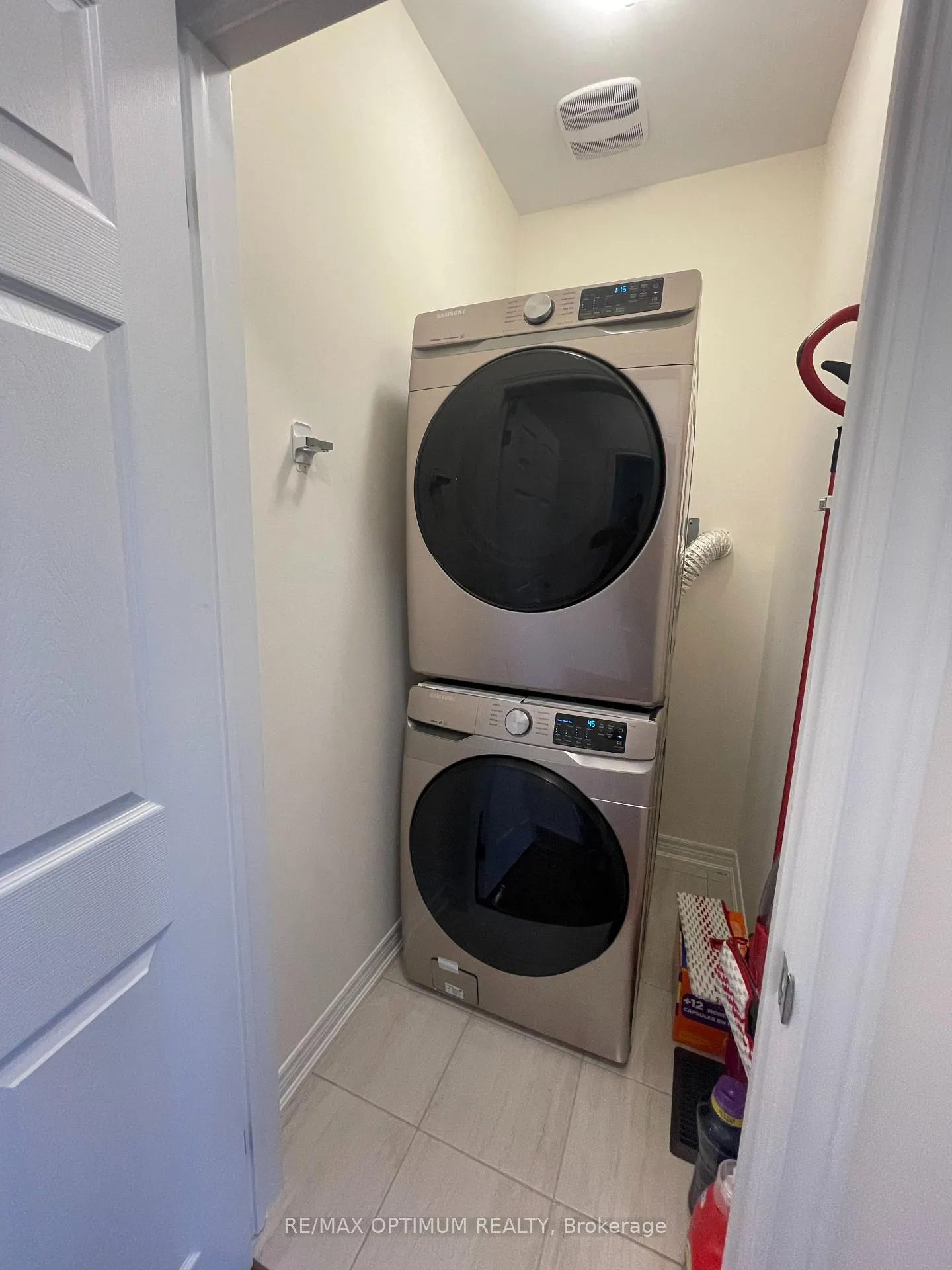 Photo 25 of 96 Hashmi Place, Brampton, Credit Valley — HOMEH