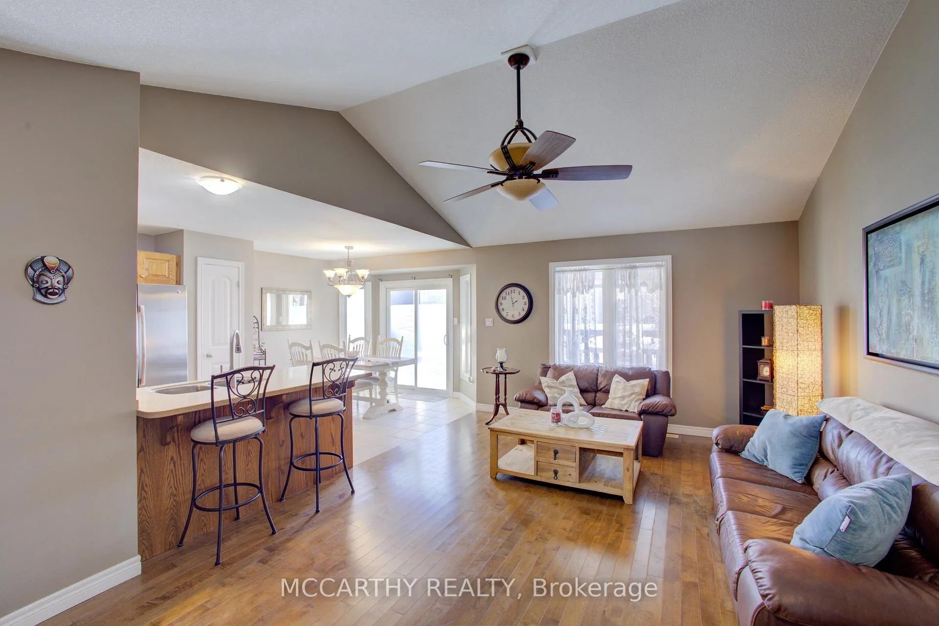 Photo 8 of 125 Sheffield Street, Southgate — HOMEH