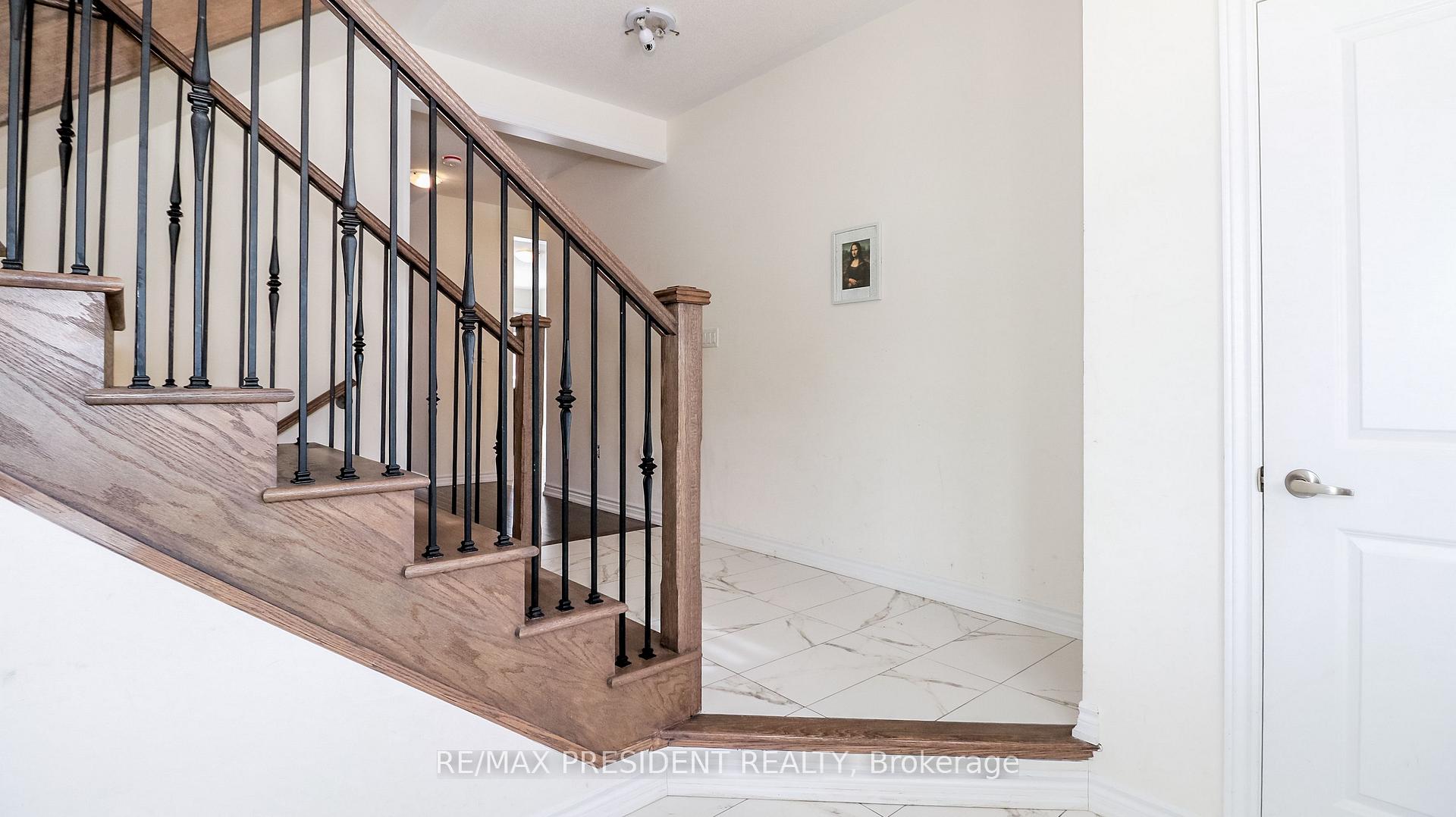 Photo 6 of 2214 Lozenby Street, Innisfil, Alcona — HOMEH