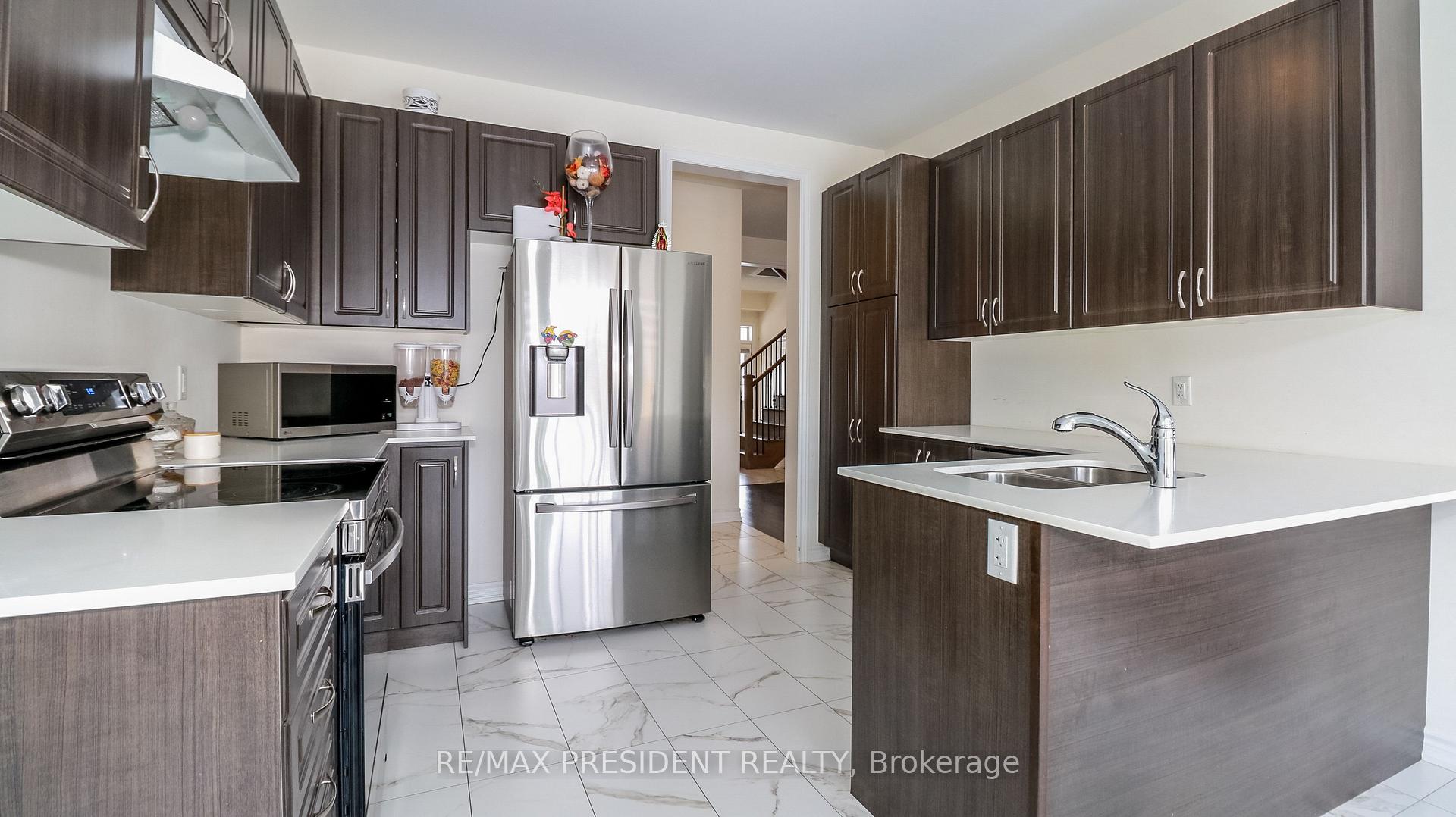 Photo 10 of 2214 Lozenby Street, Innisfil, Alcona — HOMEH