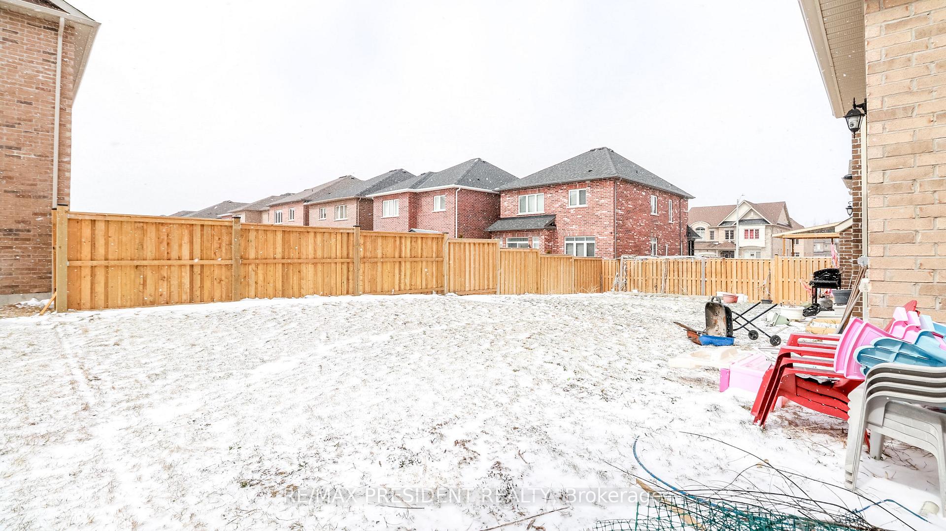Photo 38 of 2214 Lozenby Street, Innisfil, Alcona — HOMEH