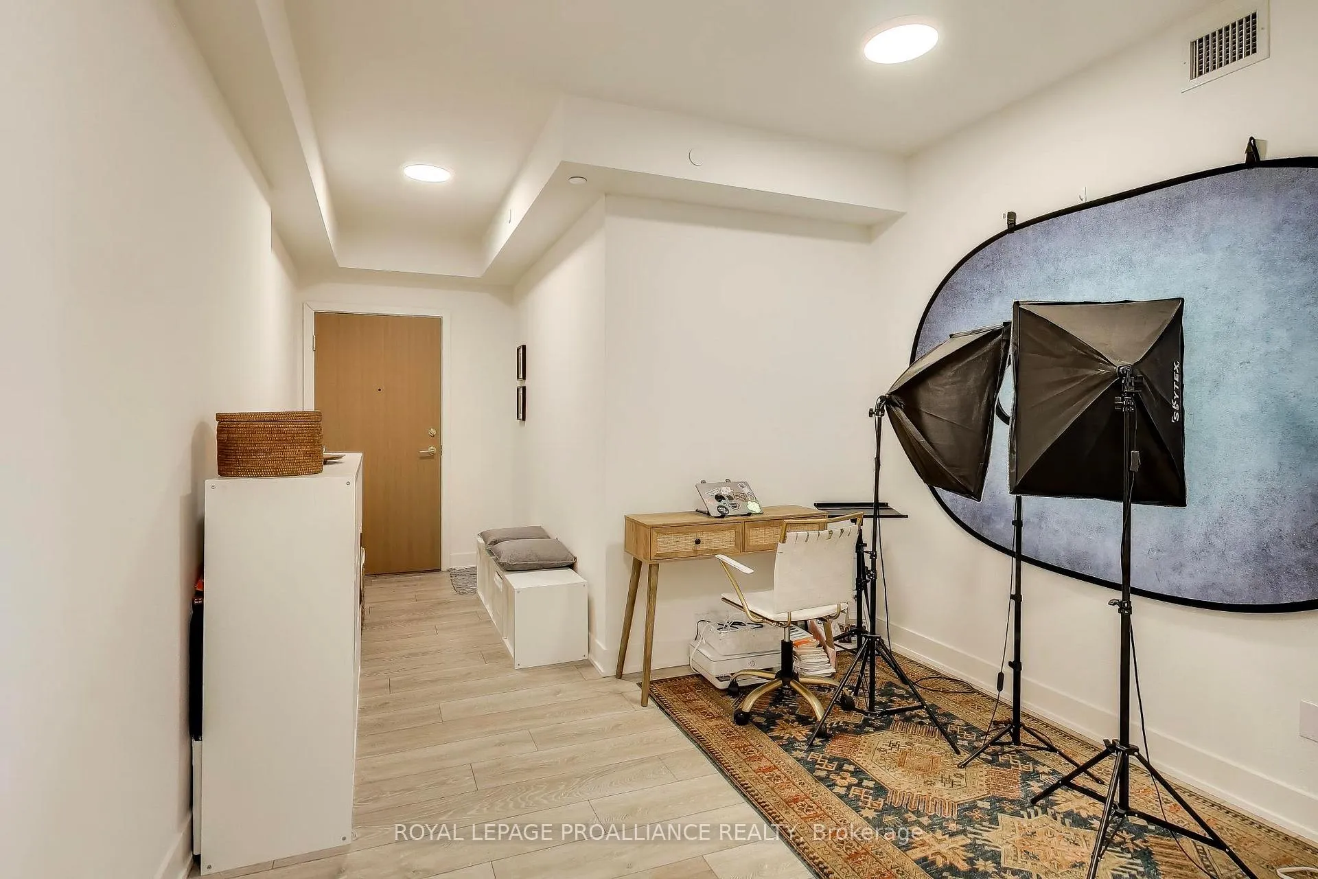 Photo 5 of Unit 206, 1285 Queen Street E, Toronto, Greenwood-Coxwell — HOMEH