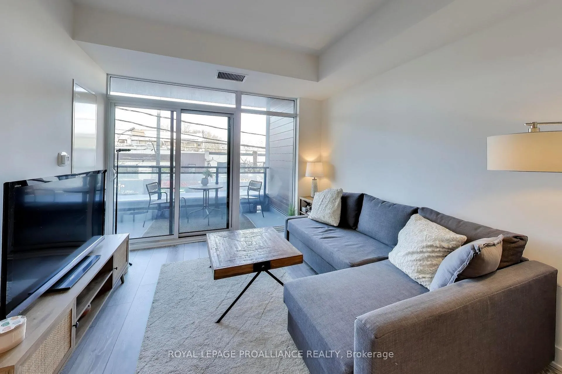 Photo 8 of Unit 206, 1285 Queen Street E, Toronto, Greenwood-Coxwell — HOMEH