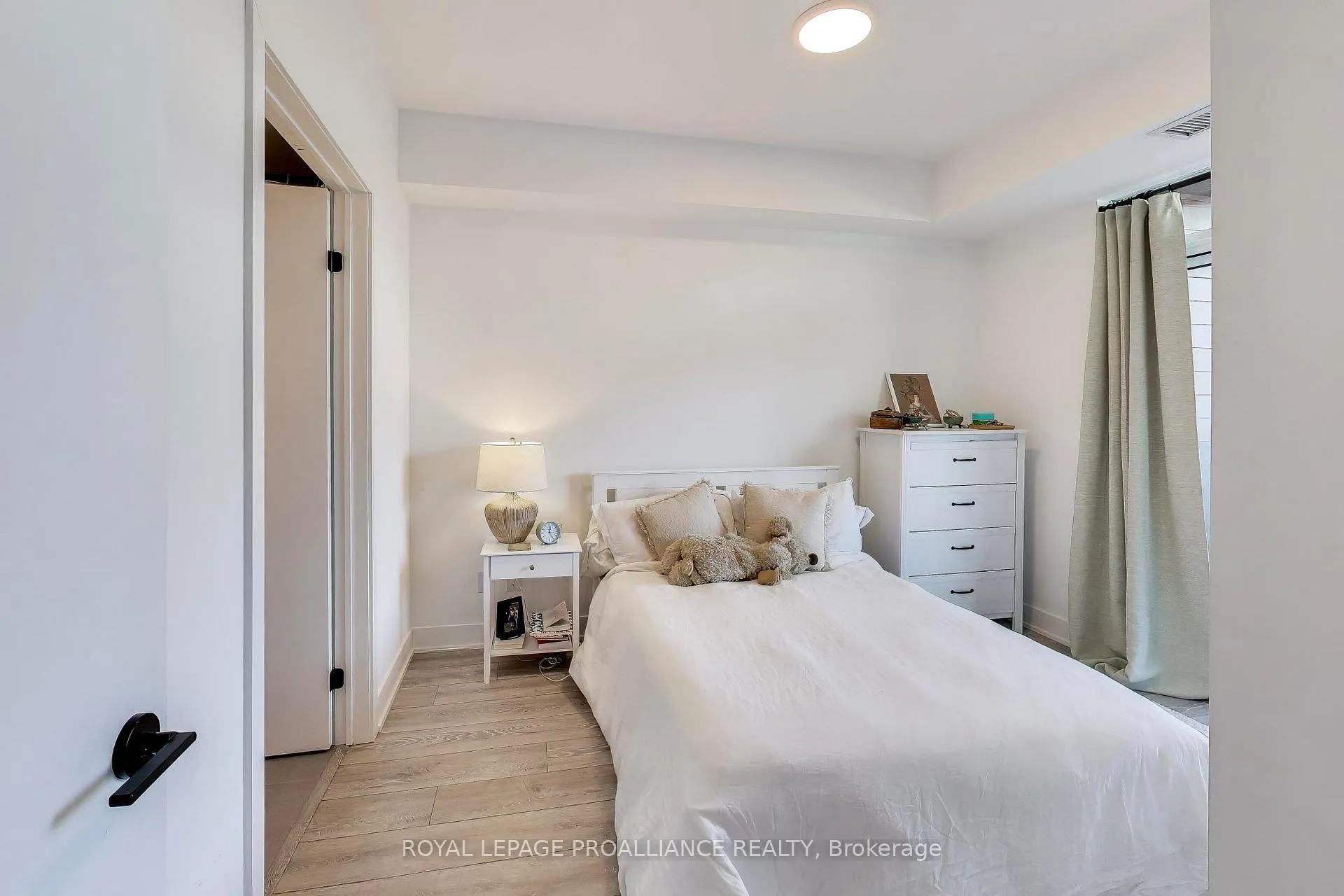 Photo 13 of Unit 206, 1285 Queen Street E, Toronto, Greenwood-Coxwell — HOMEH
