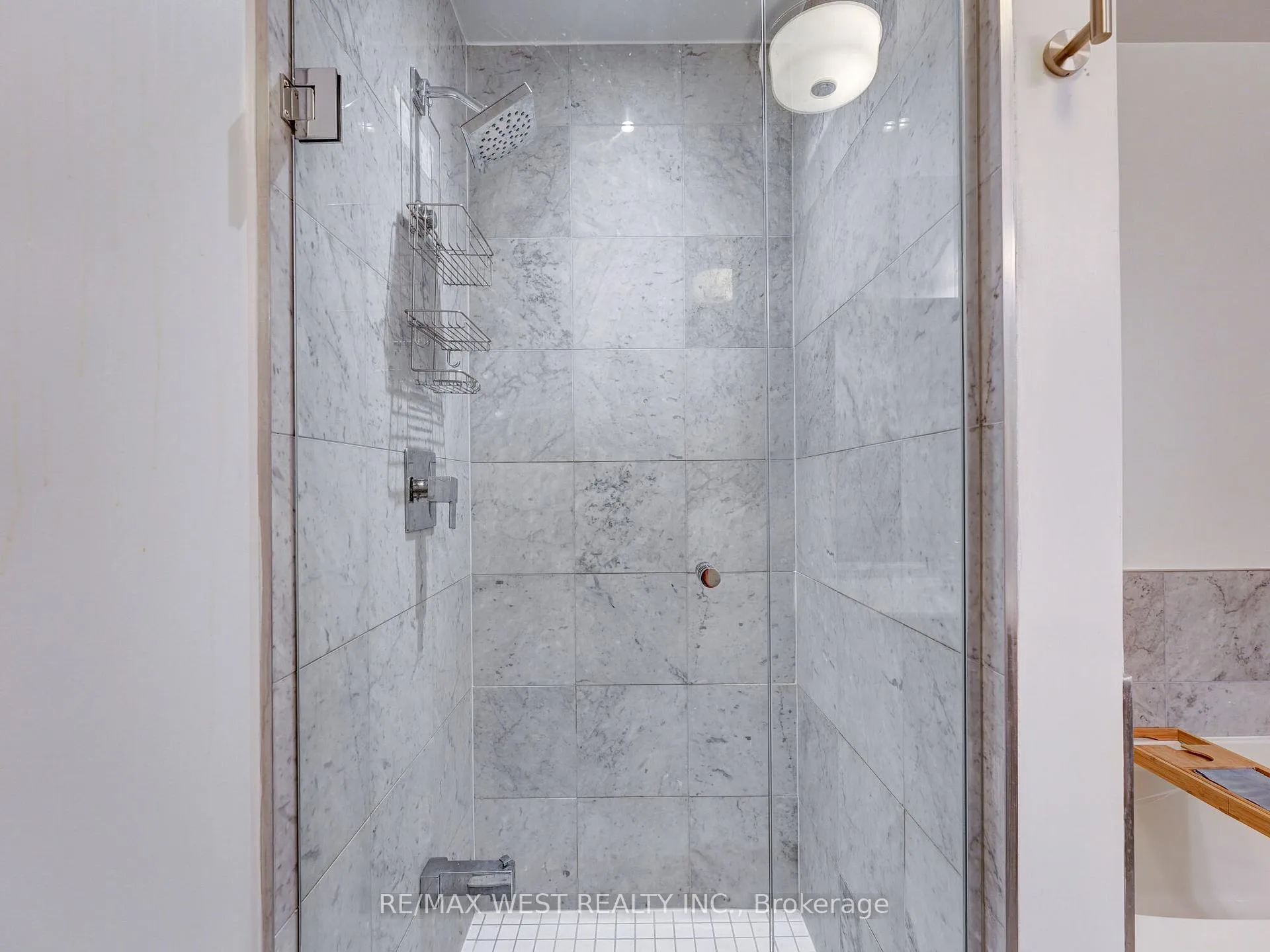 Photo 27 of Unit 503, 15277 Yonge Street, Aurora, Aurora Village — HOMEH