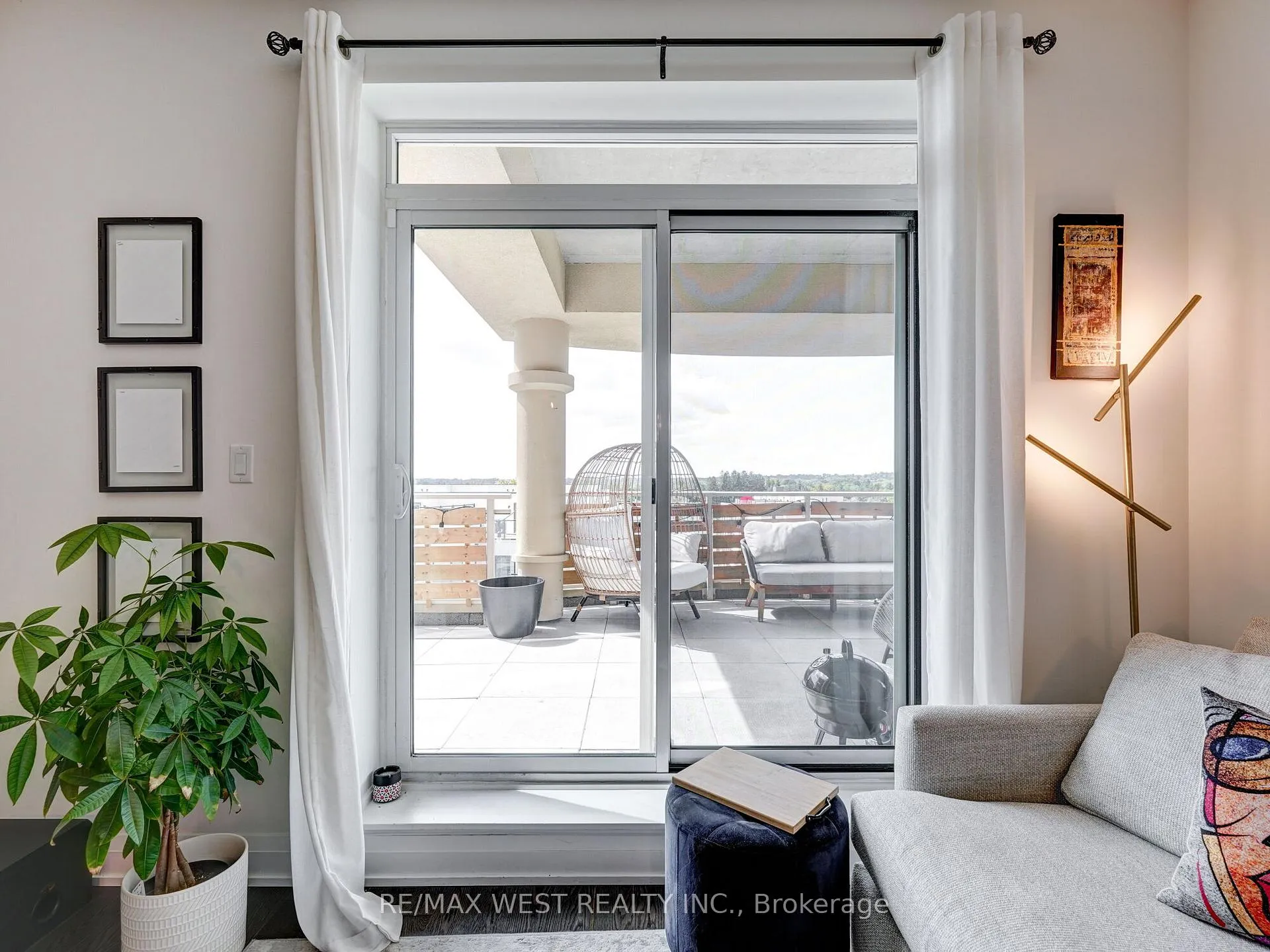 Photo 28 of Unit 503, 15277 Yonge Street, Aurora, Aurora Village — HOMEH