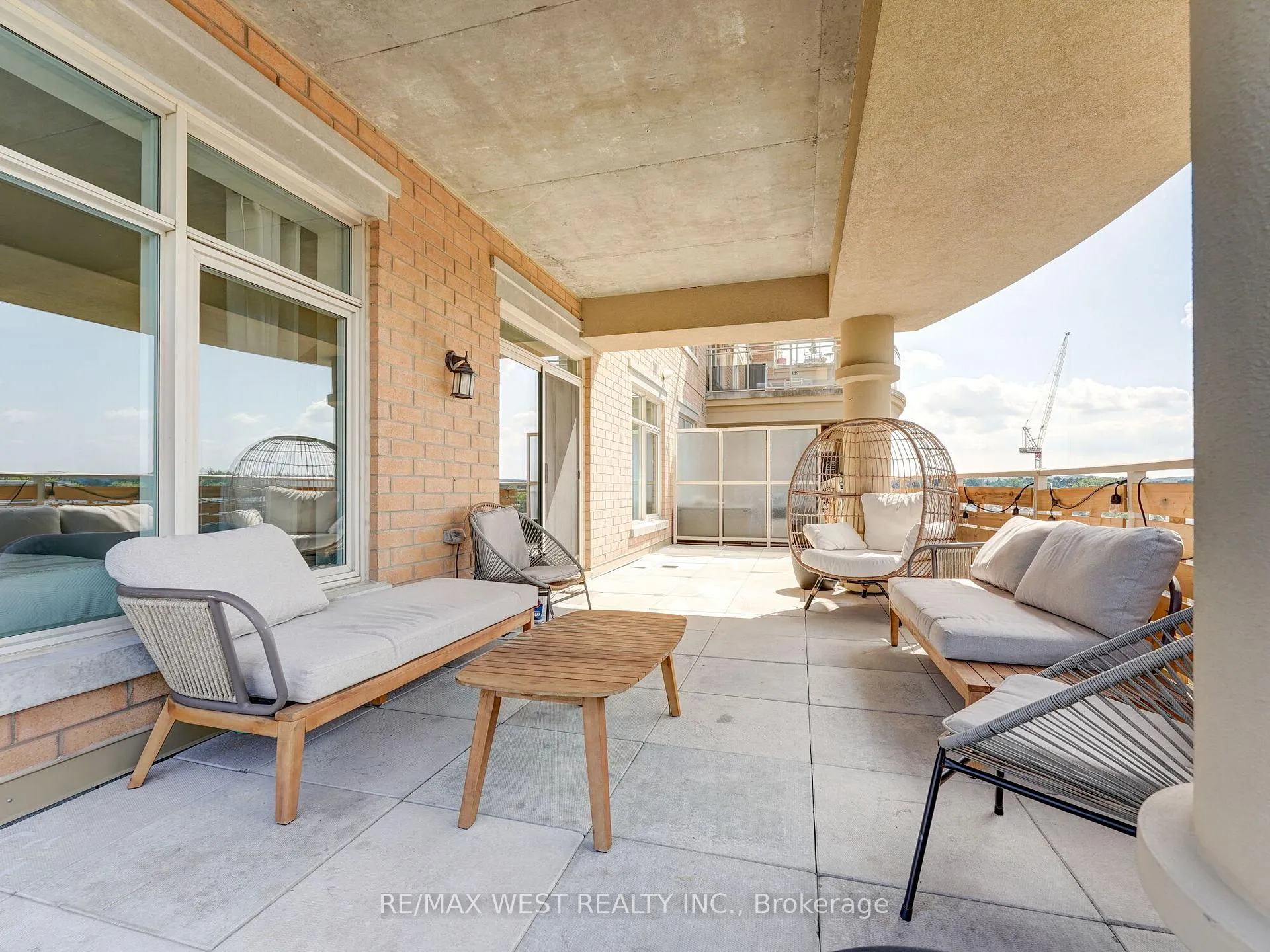 Photo 30 of Unit 503, 15277 Yonge Street, Aurora, Aurora Village — HOMEH