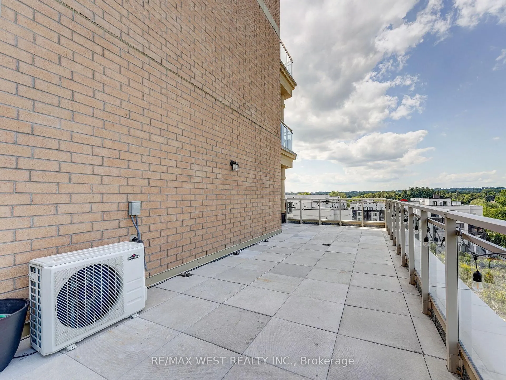 Photo 33 of Unit 503, 15277 Yonge Street, Aurora, Aurora Village — HOMEH