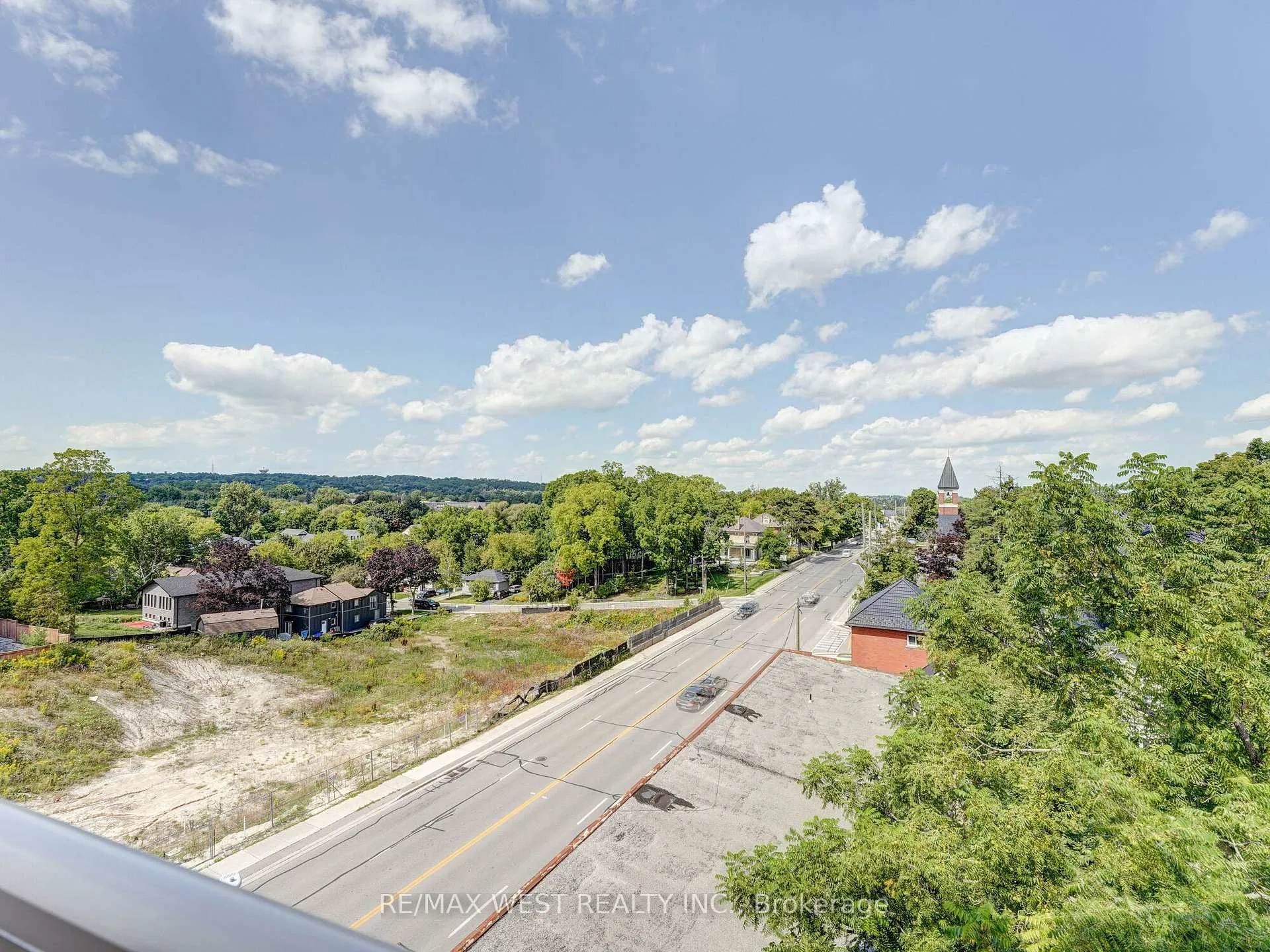 Photo 34 of Unit 503, 15277 Yonge Street, Aurora, Aurora Village — HOMEH