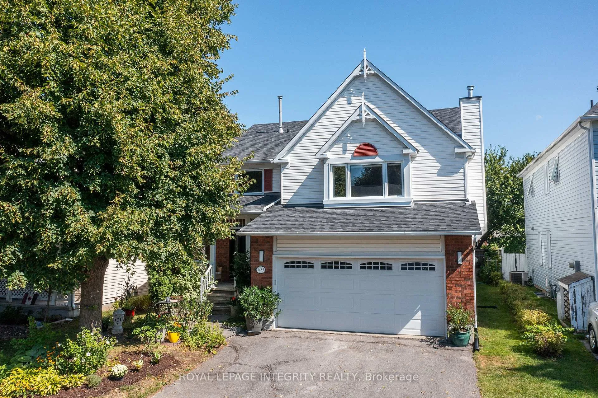 Photo 2 of 1456 Michaelsem Street, Ottawa, Chateauneuf — HOMEH
