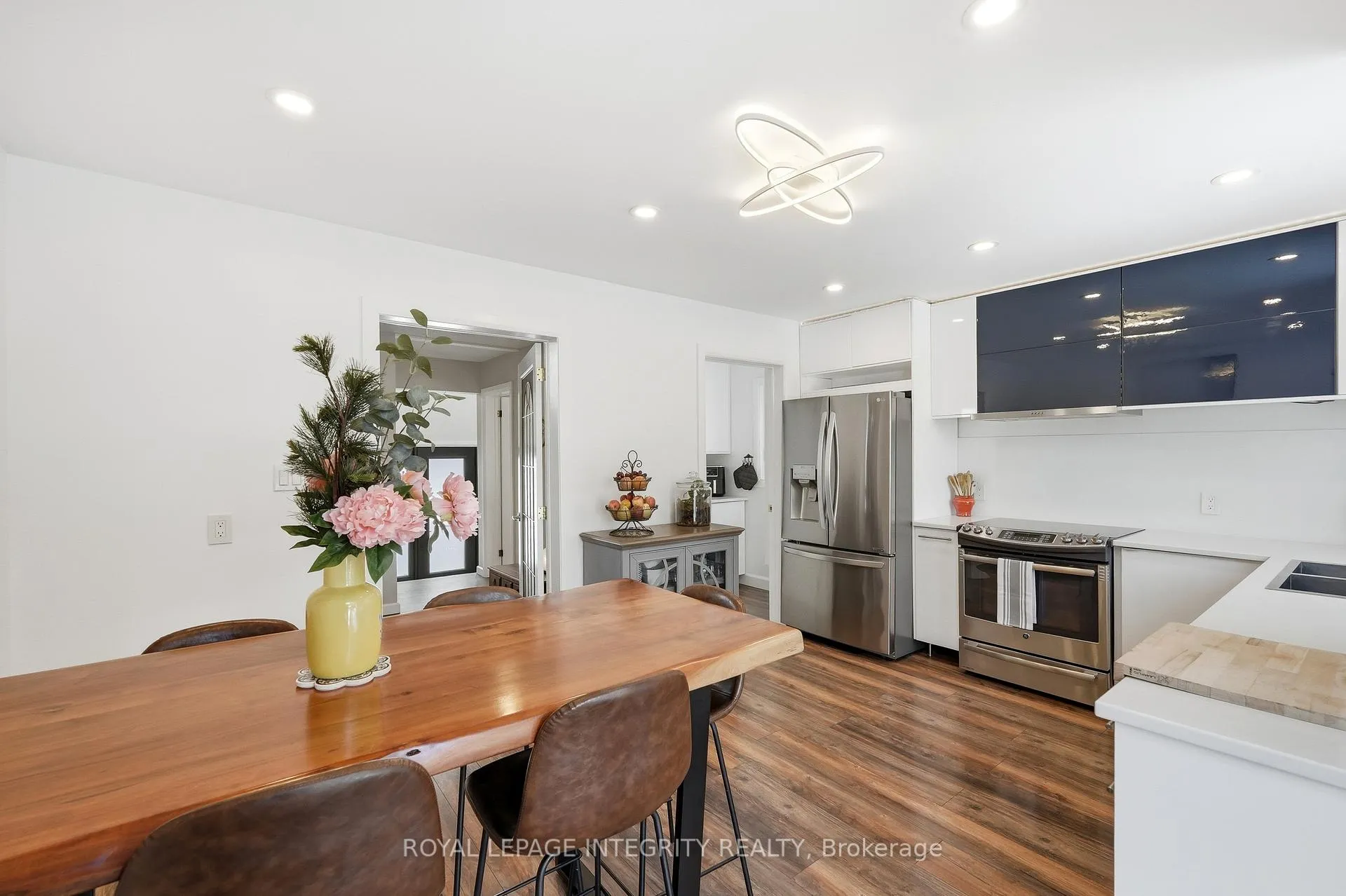 Photo 7 of 1456 Michaelsem Street, Ottawa, Chateauneuf — HOMEH