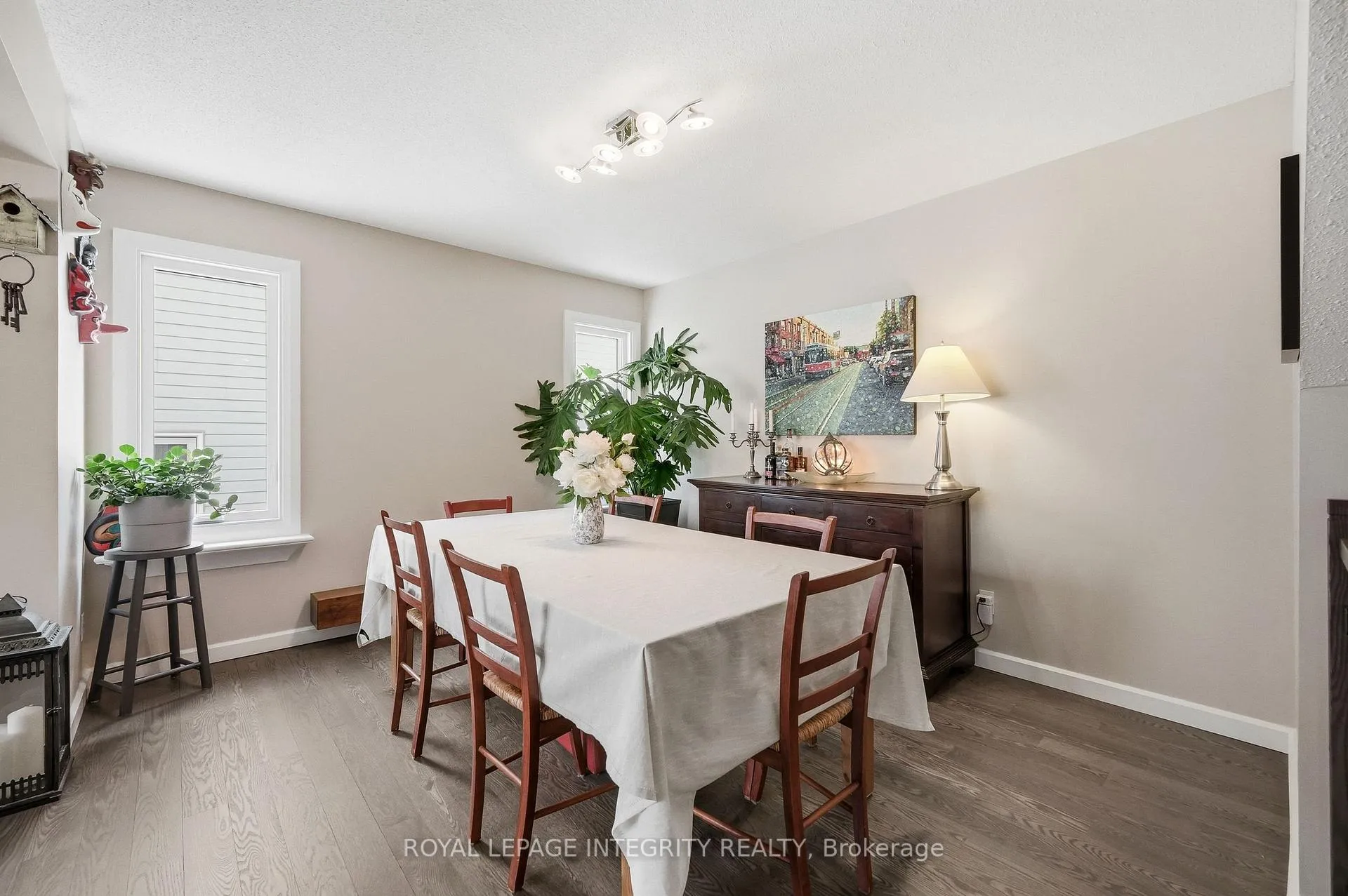 Photo 11 of 1456 Michaelsem Street, Ottawa, Chateauneuf — HOMEH