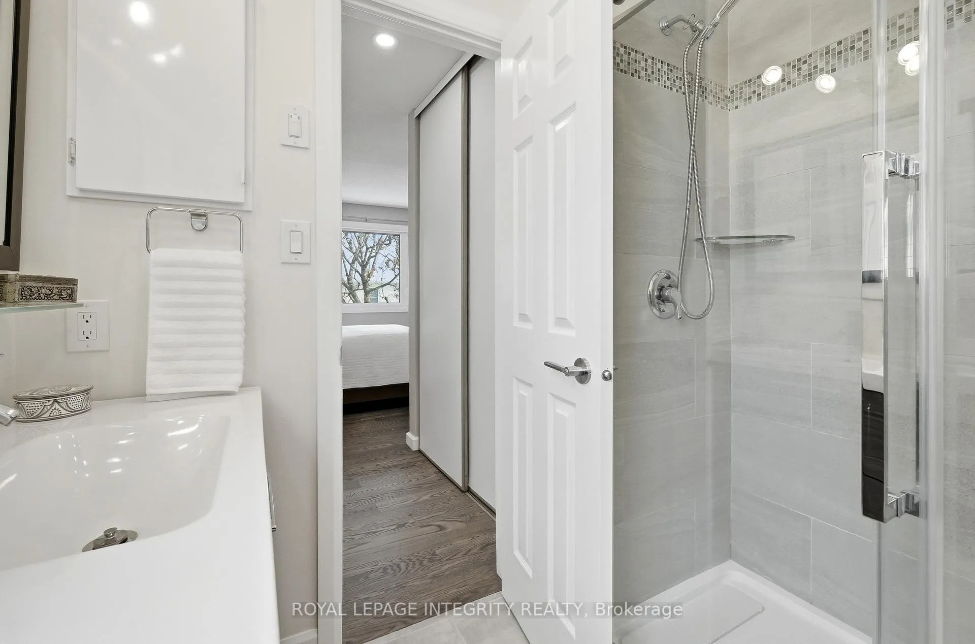 Photo 26 of 1456 Michaelsem Street, Ottawa, Chateauneuf — HOMEH