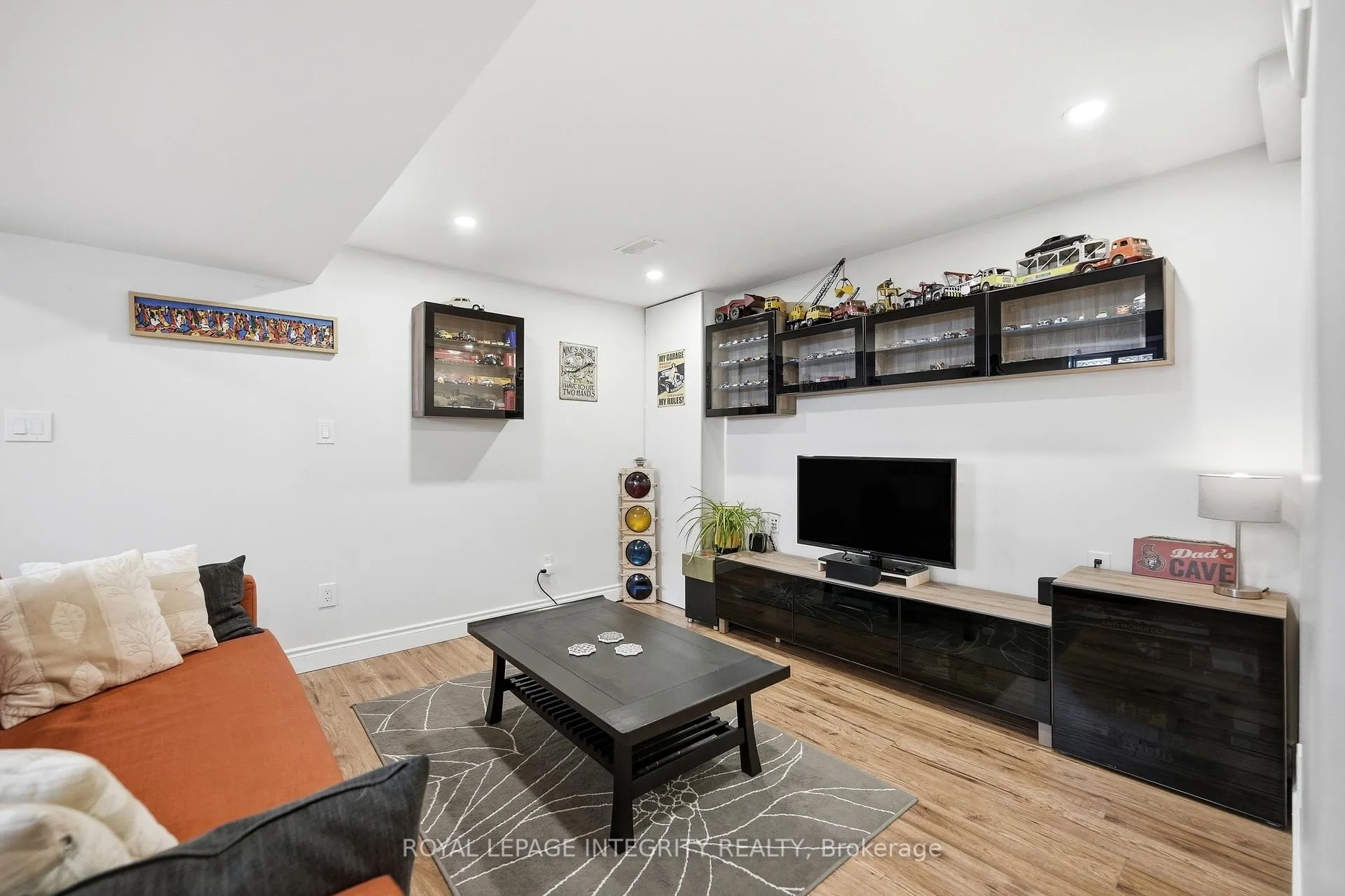 Photo 33 of 1456 Michaelsem Street, Ottawa, Chateauneuf — HOMEH