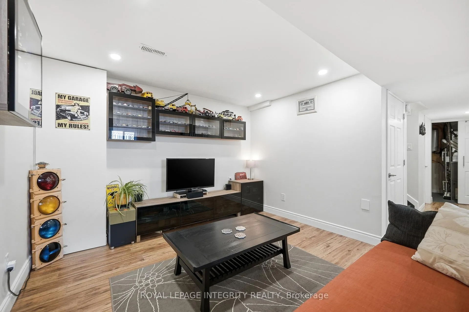 Photo 34 of 1456 Michaelsem Street, Ottawa, Chateauneuf — HOMEH