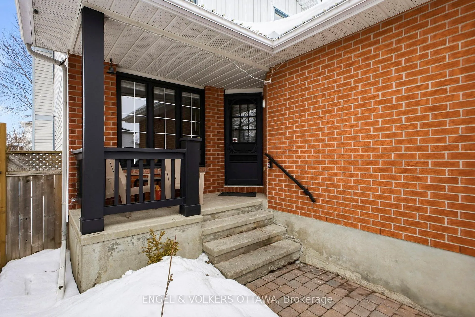 Photo 2 of 14 Gamma Court, Ottawa, Barrhaven - Heritage Park — HOMEH