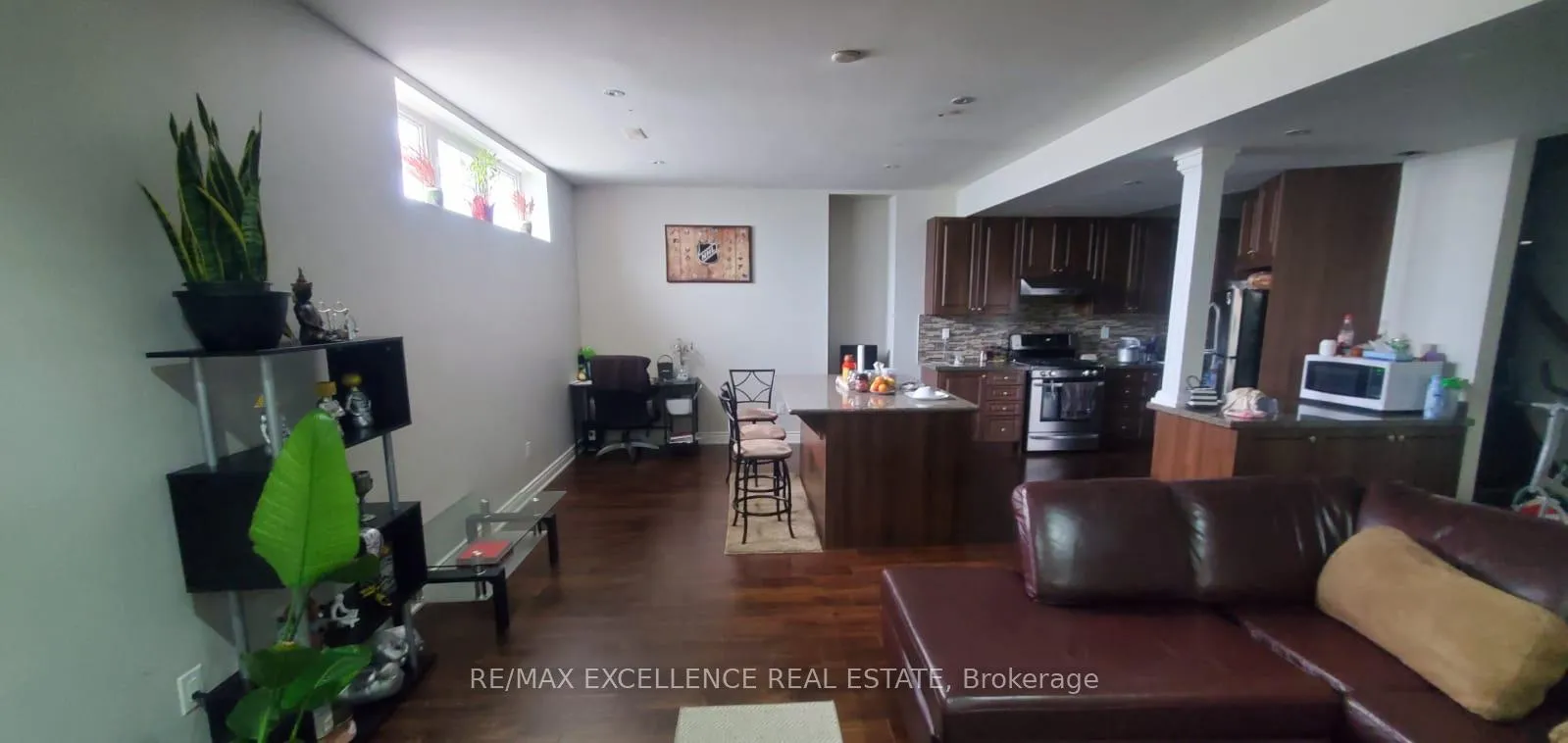 Photo 7 of 28 Midsummer Drive, Brampton, Bram East — HOMEH