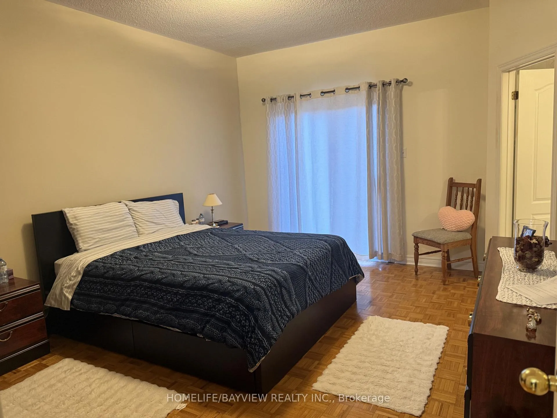 Photo 15 of 32 Villandry Crescent, Vaughan, Maple — HOMEH