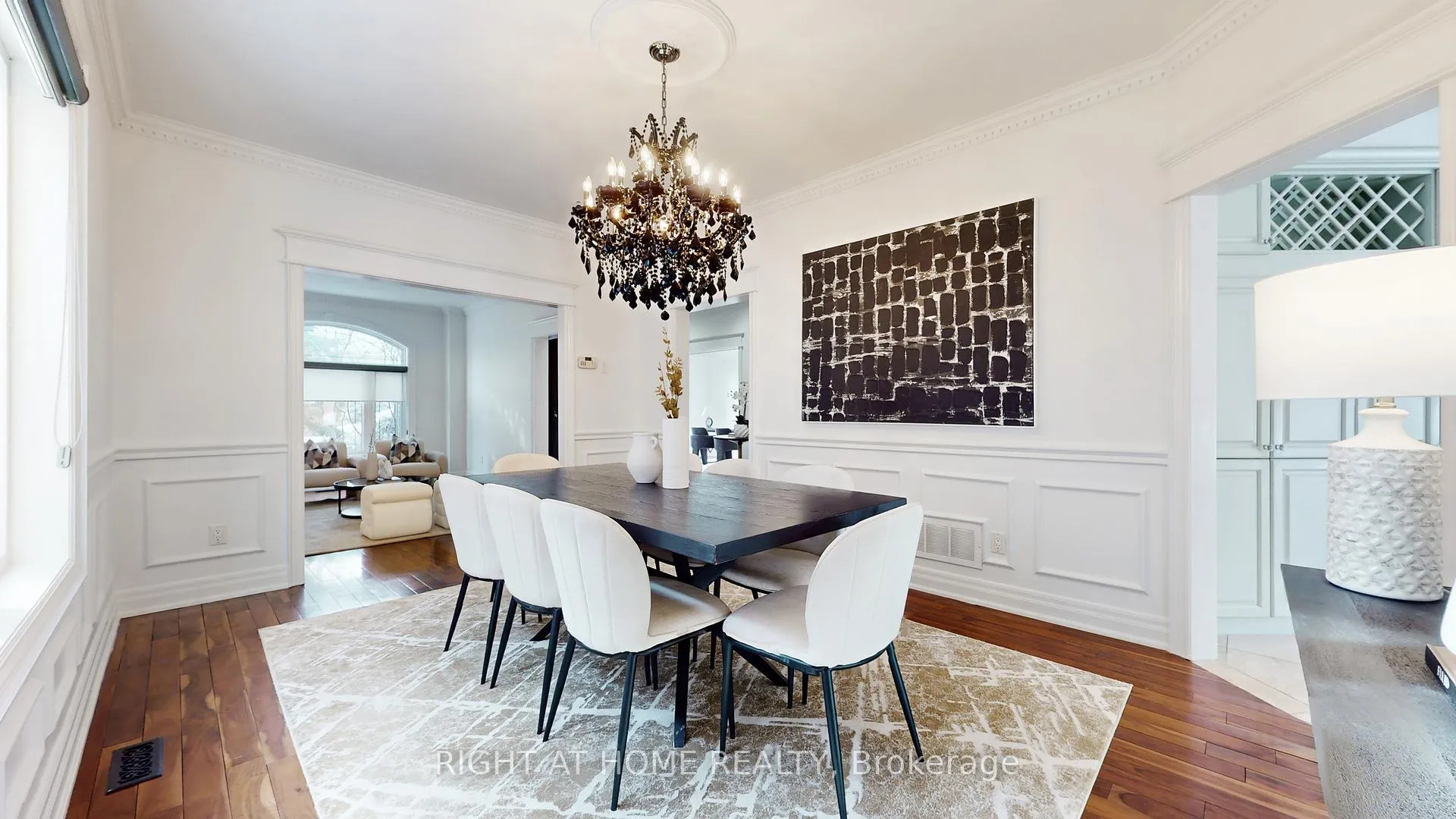 Photo 8 of 147 Westridge Drive, Vaughan, Kleinburg — HOMEH