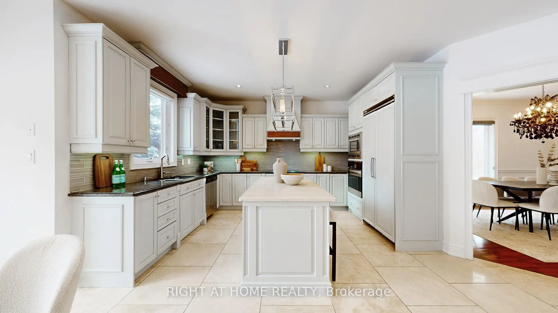 Photo 12 of 147 Westridge Drive, Vaughan, Kleinburg — HOMEH