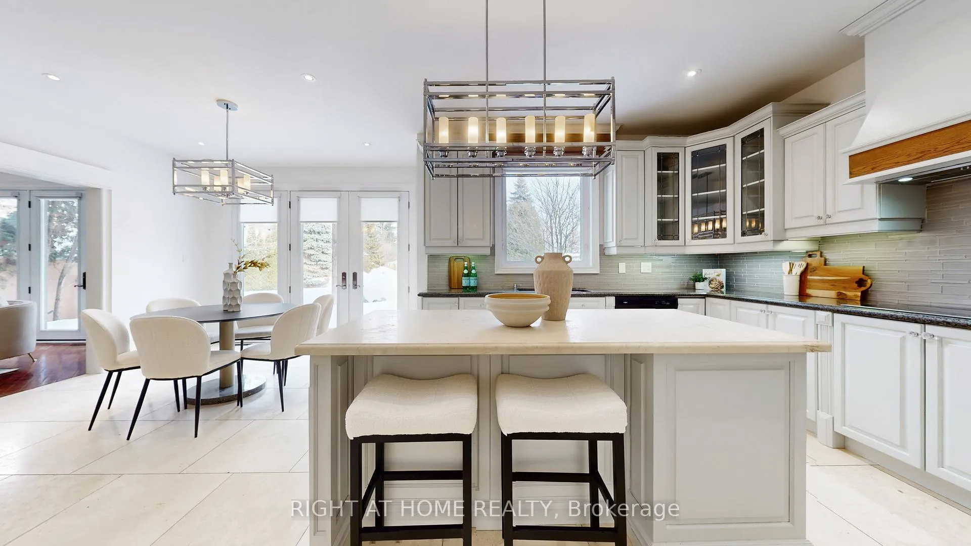 Photo 13 of 147 Westridge Drive, Vaughan, Kleinburg — HOMEH