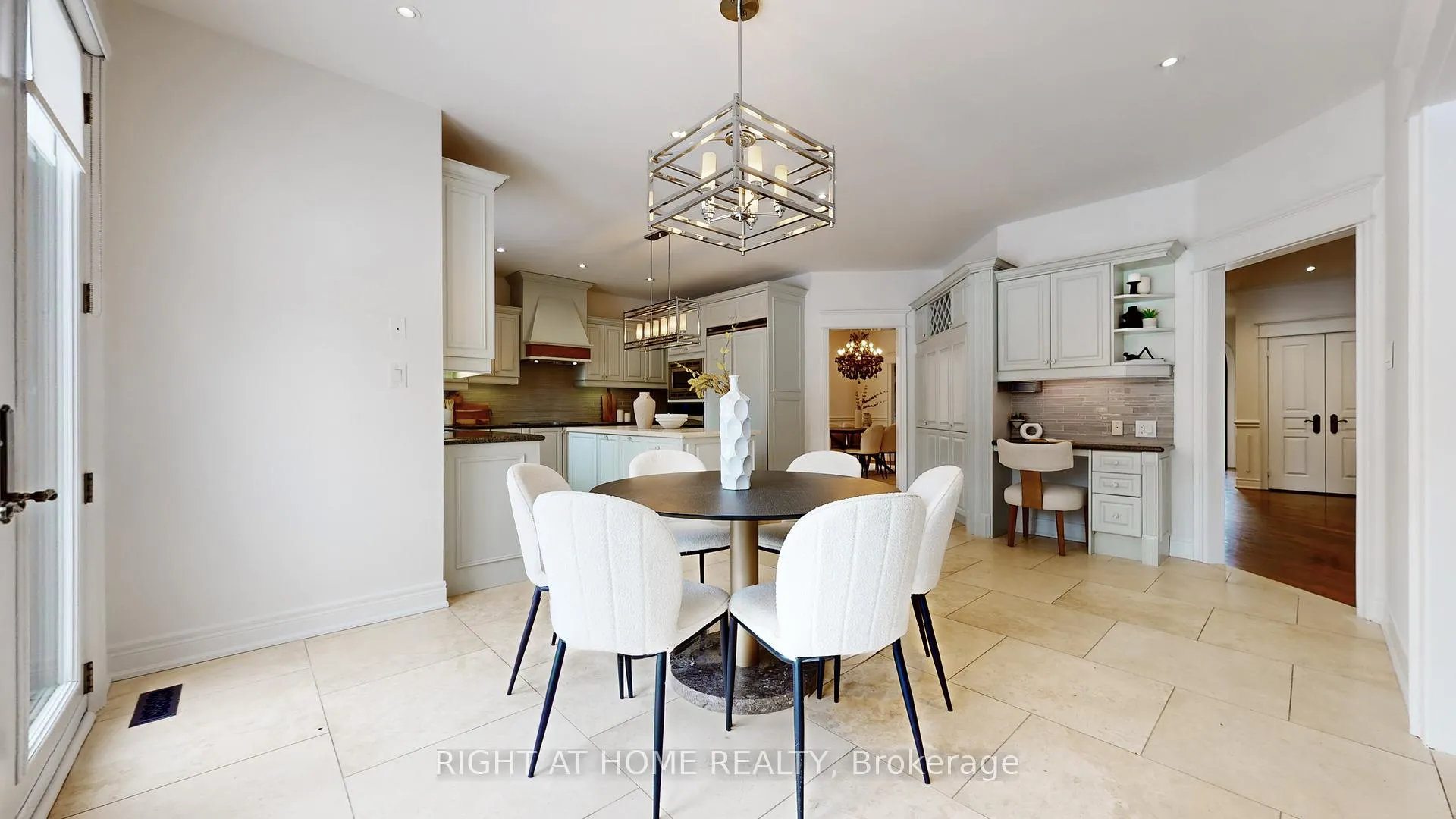 Photo 17 of 147 Westridge Drive, Vaughan, Kleinburg — HOMEH
