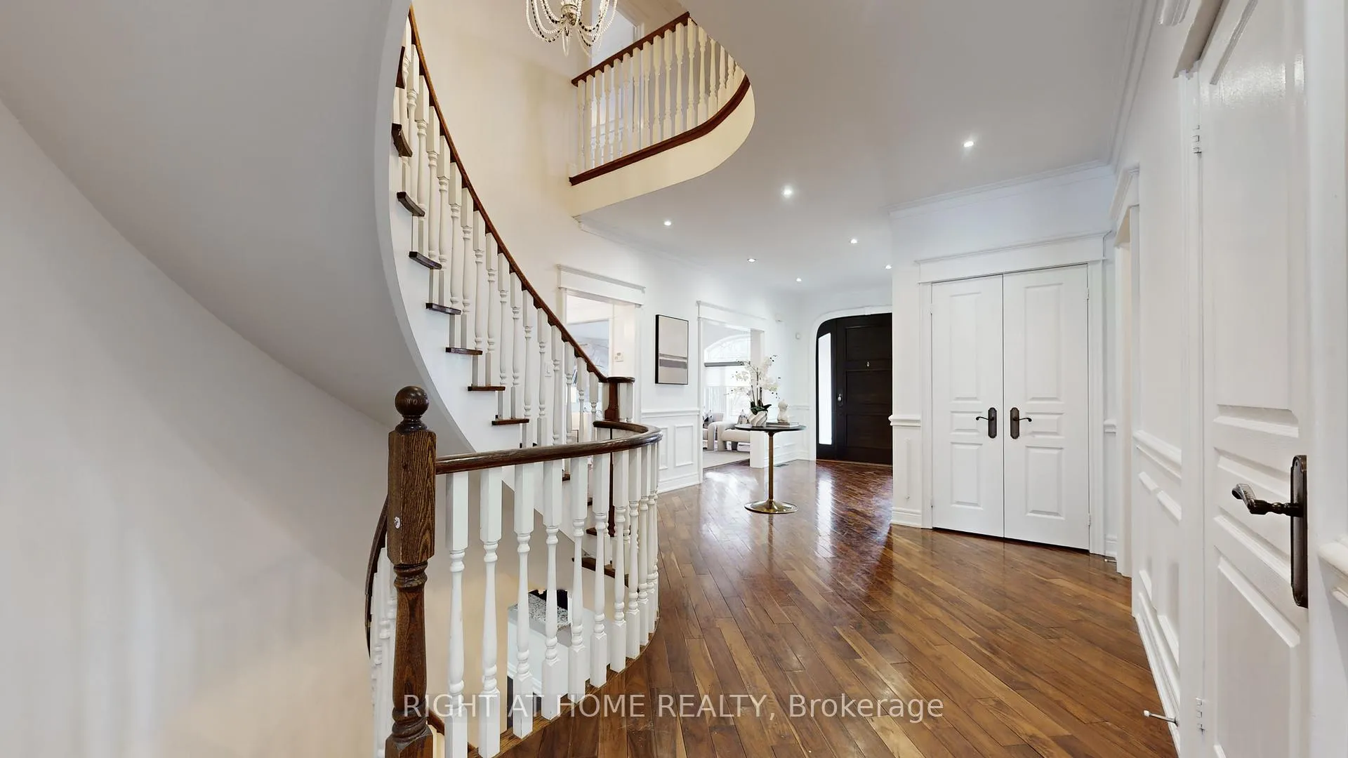 Photo 35 of 147 Westridge Drive, Vaughan, Kleinburg — HOMEH