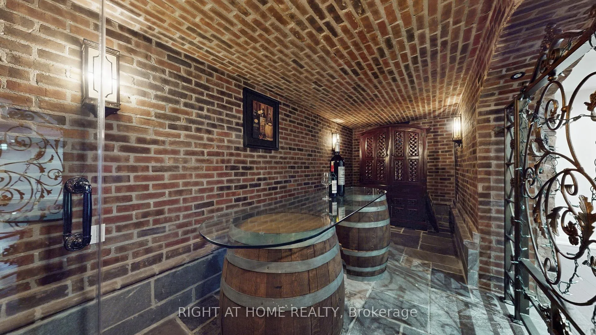 Photo 45 of 147 Westridge Drive, Vaughan, Kleinburg — HOMEH