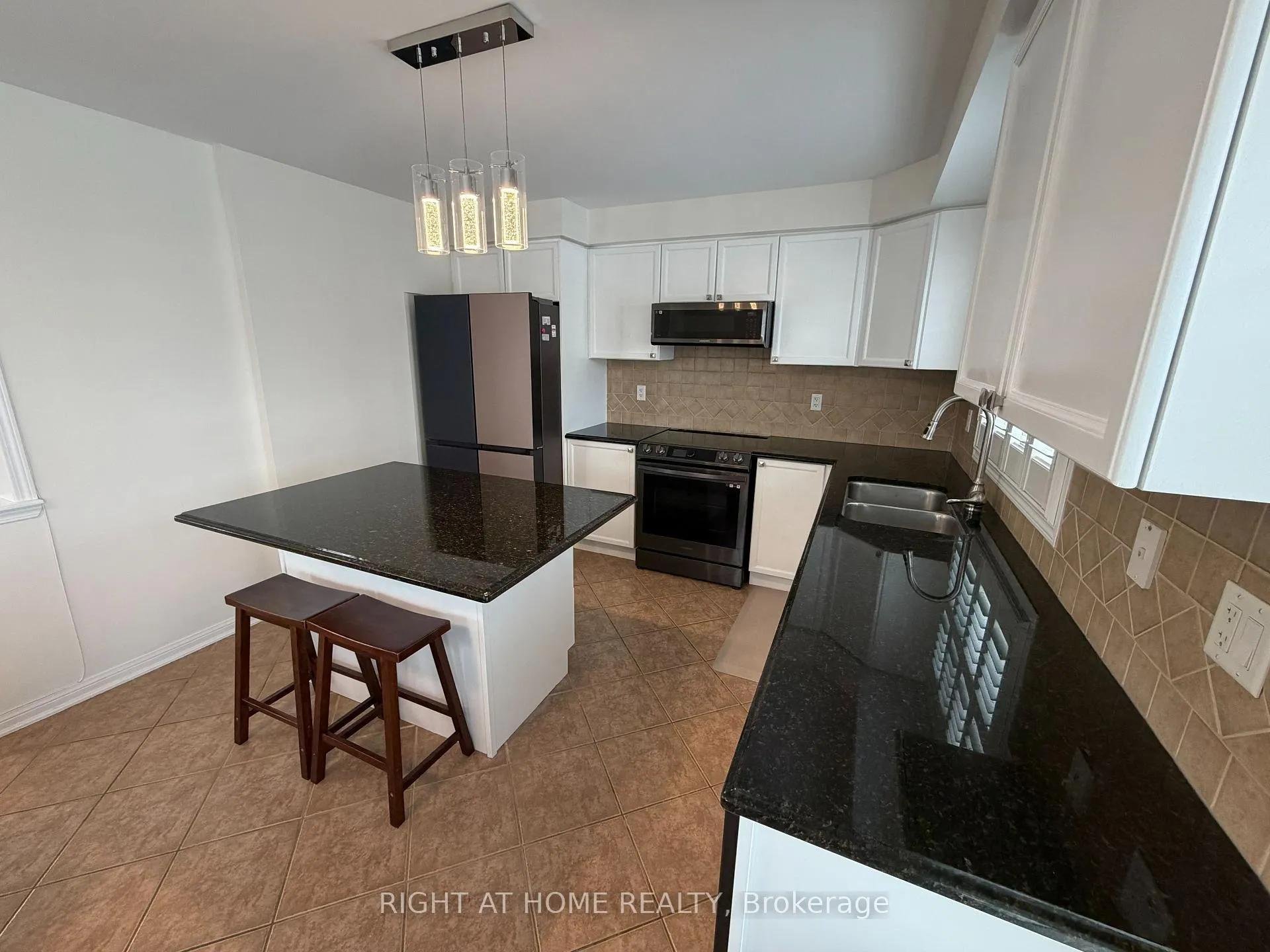Photo 12 of 629 Scott Boulevard, Milton, Harrison — HOMEH