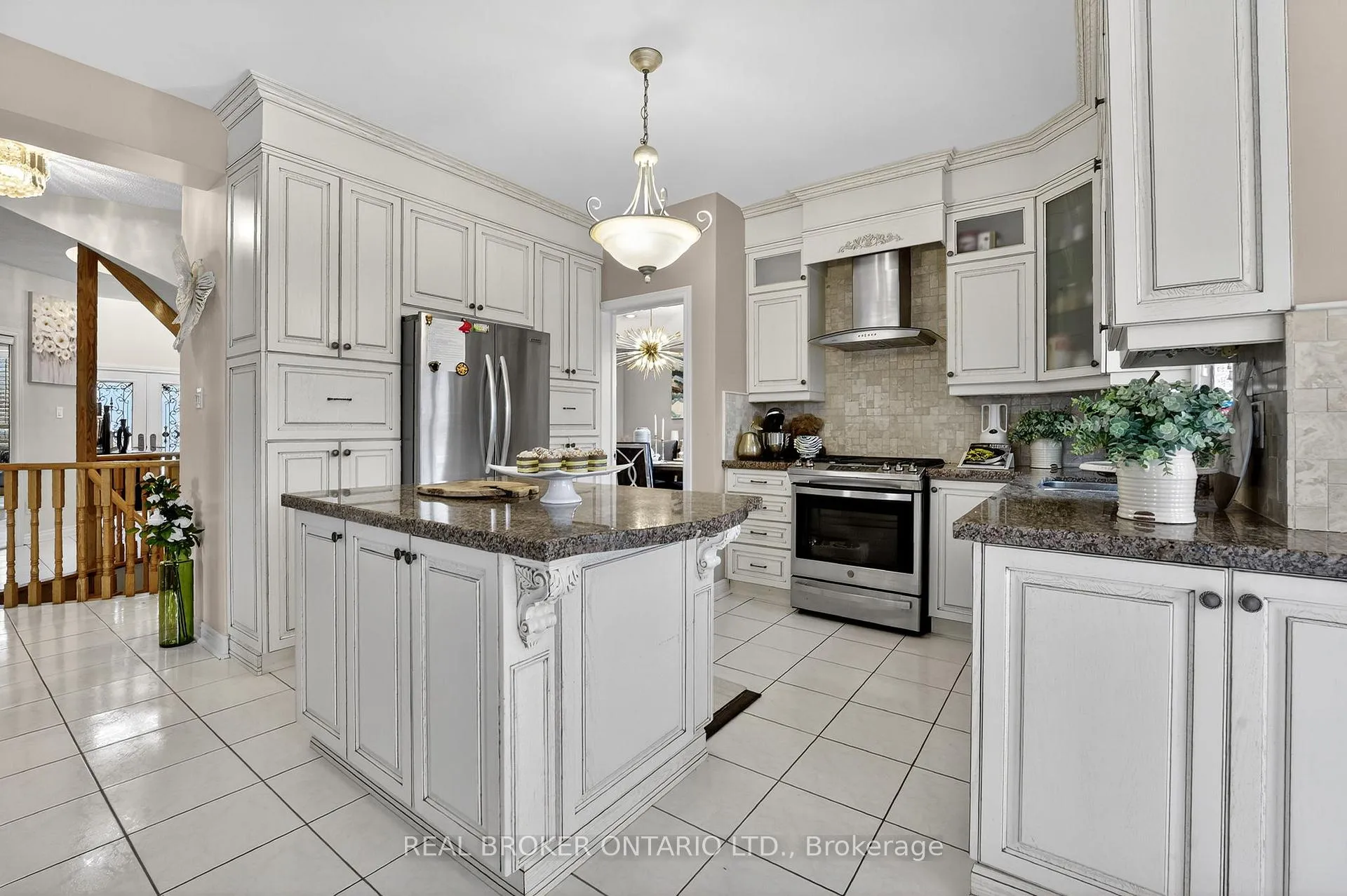 Photo 9 of 39 Pinebrook Circle, Caledon, Rural Caledon — HOMEH