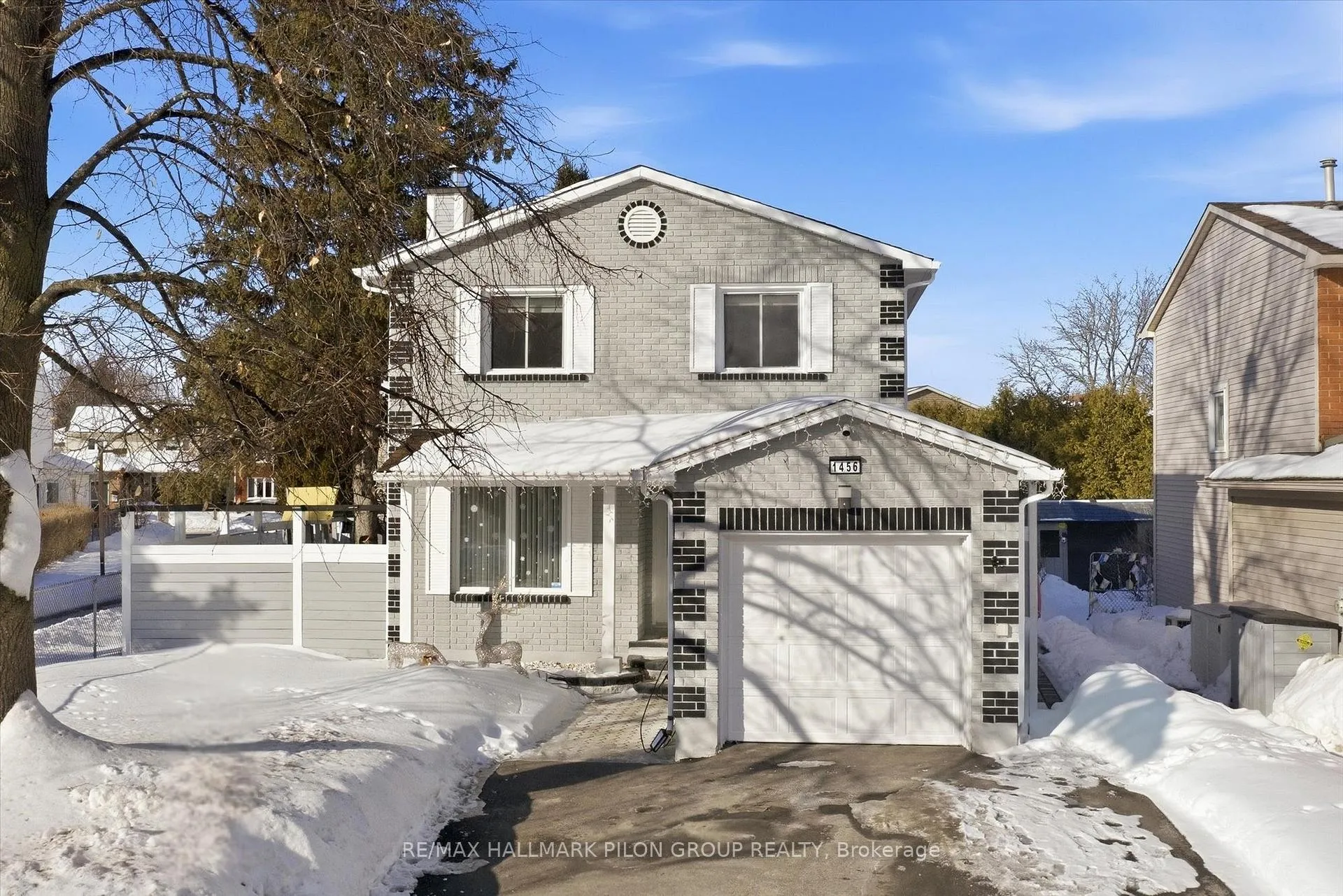 Front of 1456 Prestone Drive