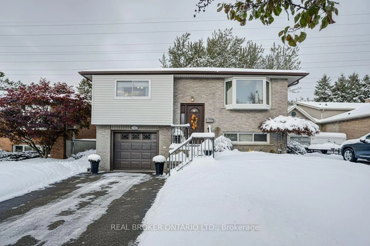 Photo 1 of 34 Willow Green Court, Kitchener — HOMEH